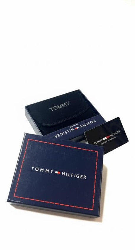 Tommy Hilfiger Leather bifold Wallet – Premium Gift Packaging Included