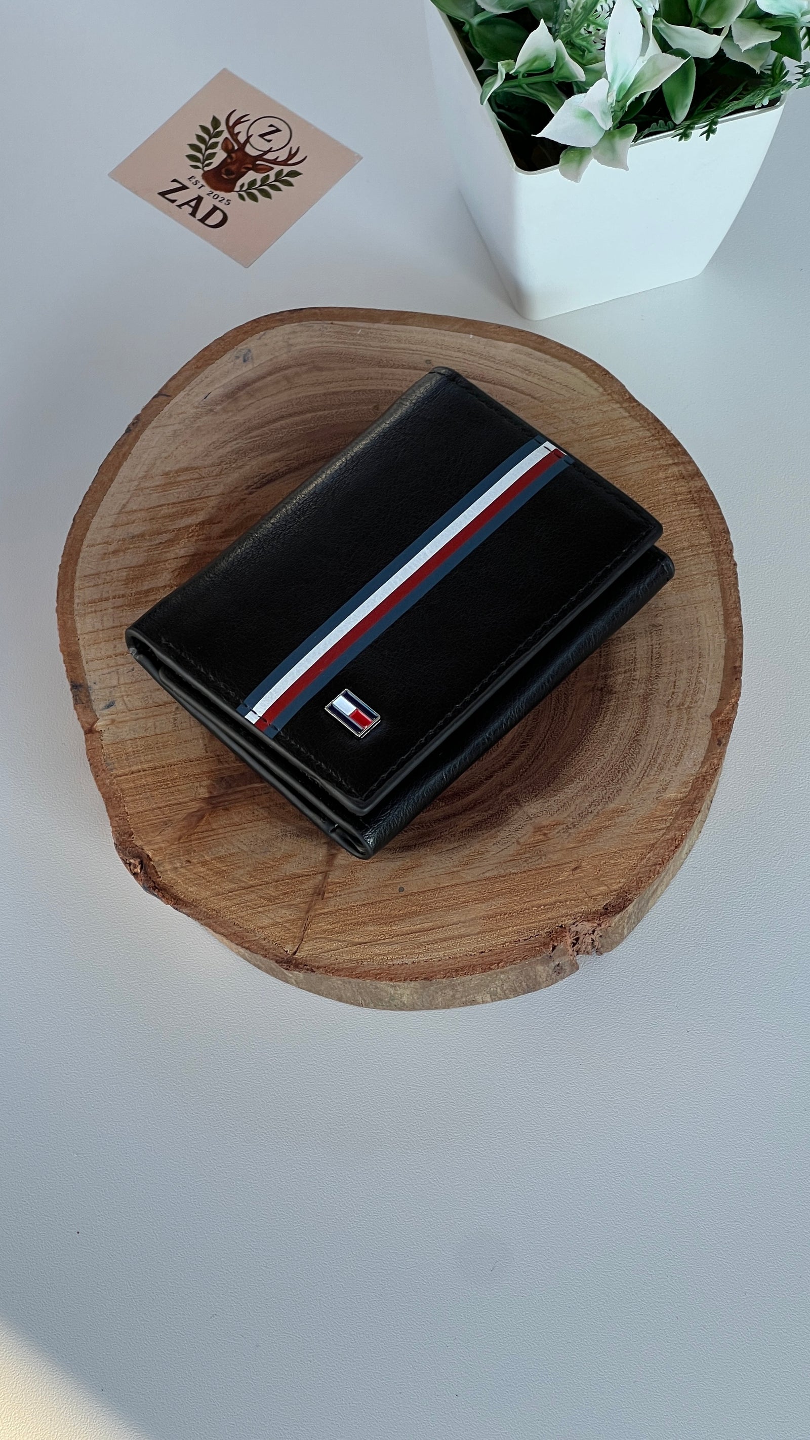 Tommy Hilfiger Leather Trifold Wallet – Premium Gift Packaging Included