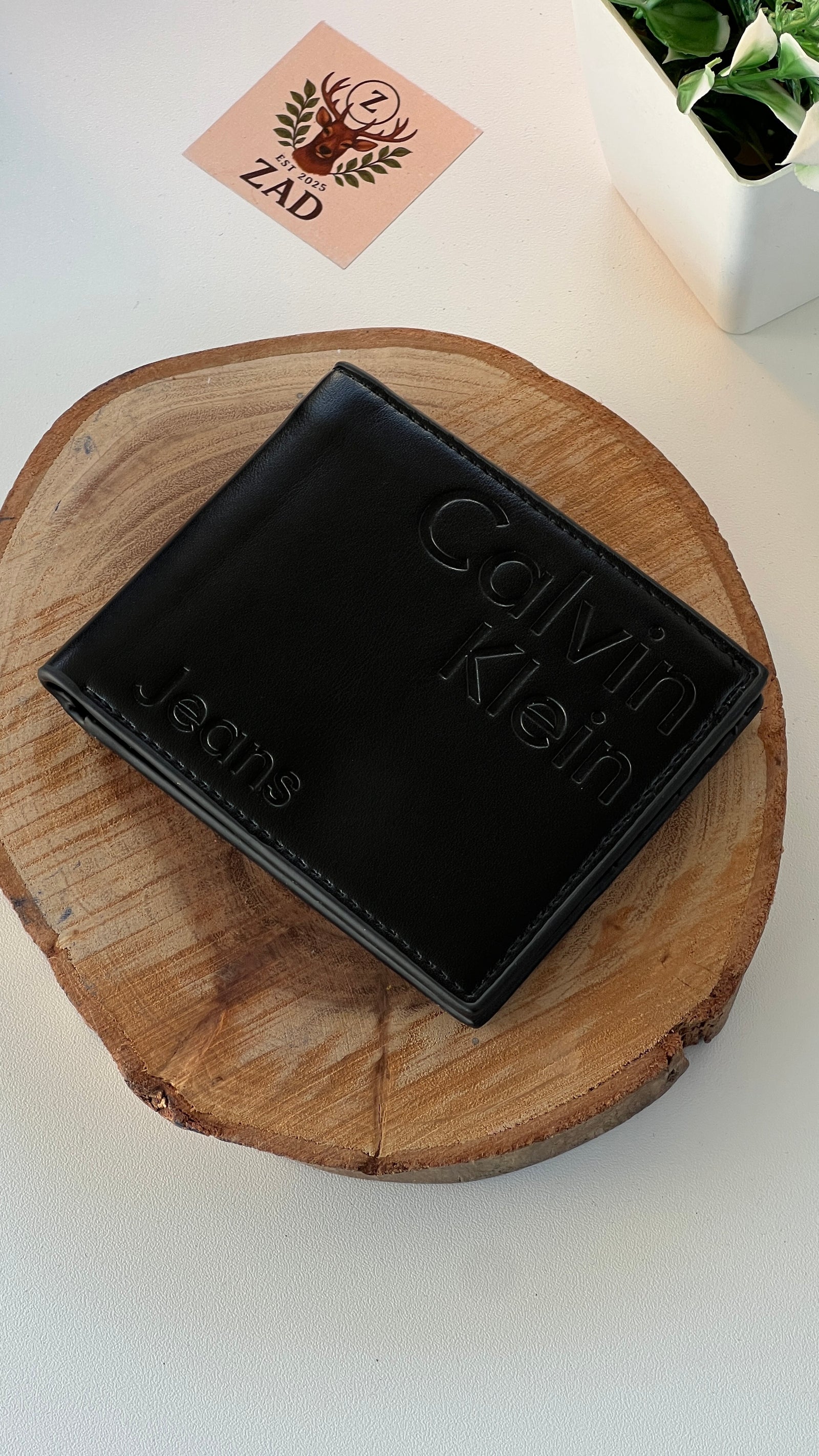 Calvin Klein Leather bifold Wallet – Premium Gift Packaging Included
