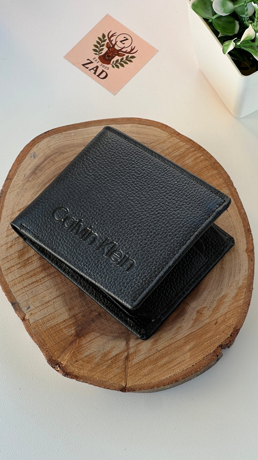 Calvin Klein Leather bifold Wallet – Premium Gift Packaging Included