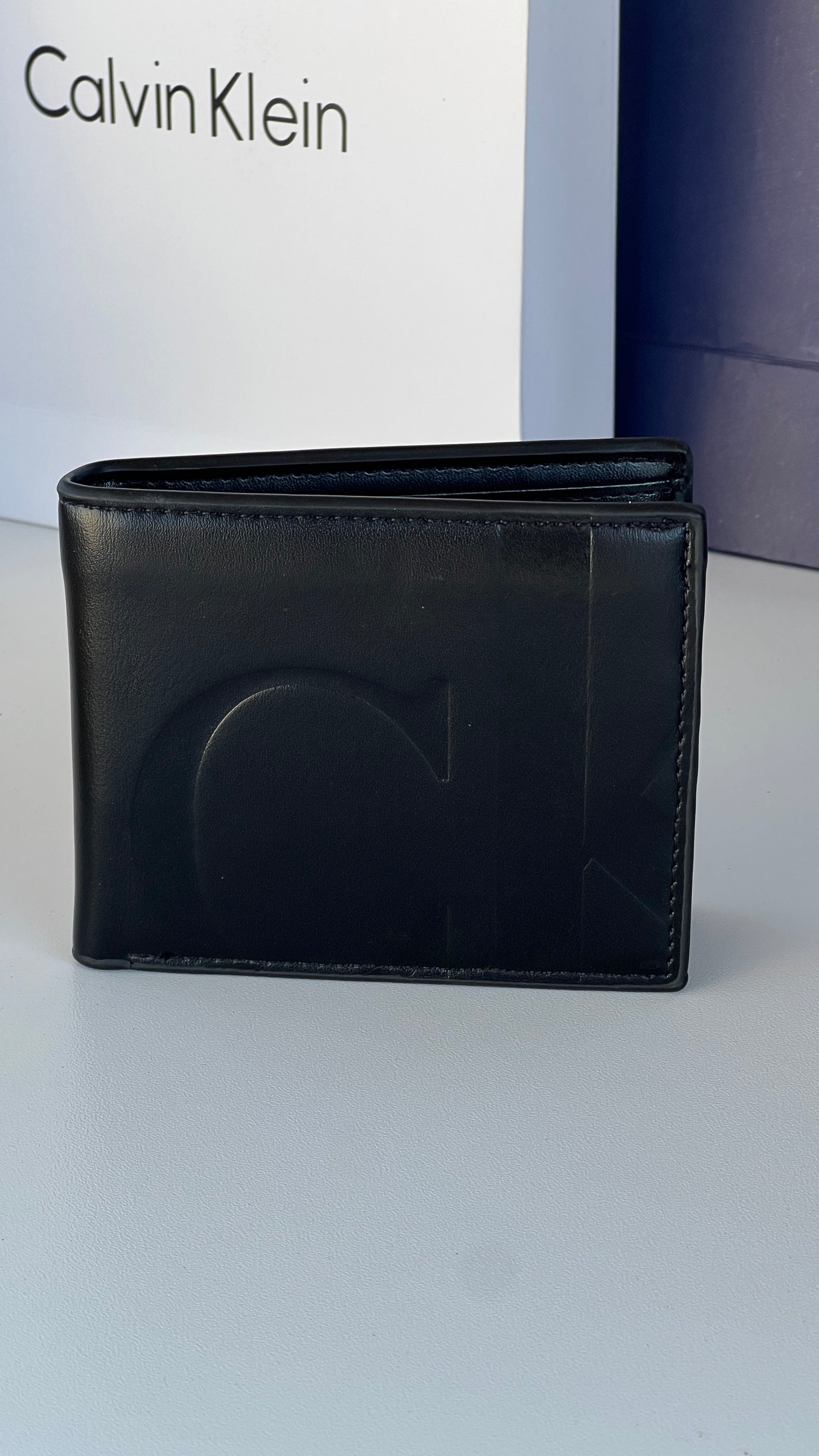 Calvin Klein Leather bifold Wallet – Premium Gift Packaging Included