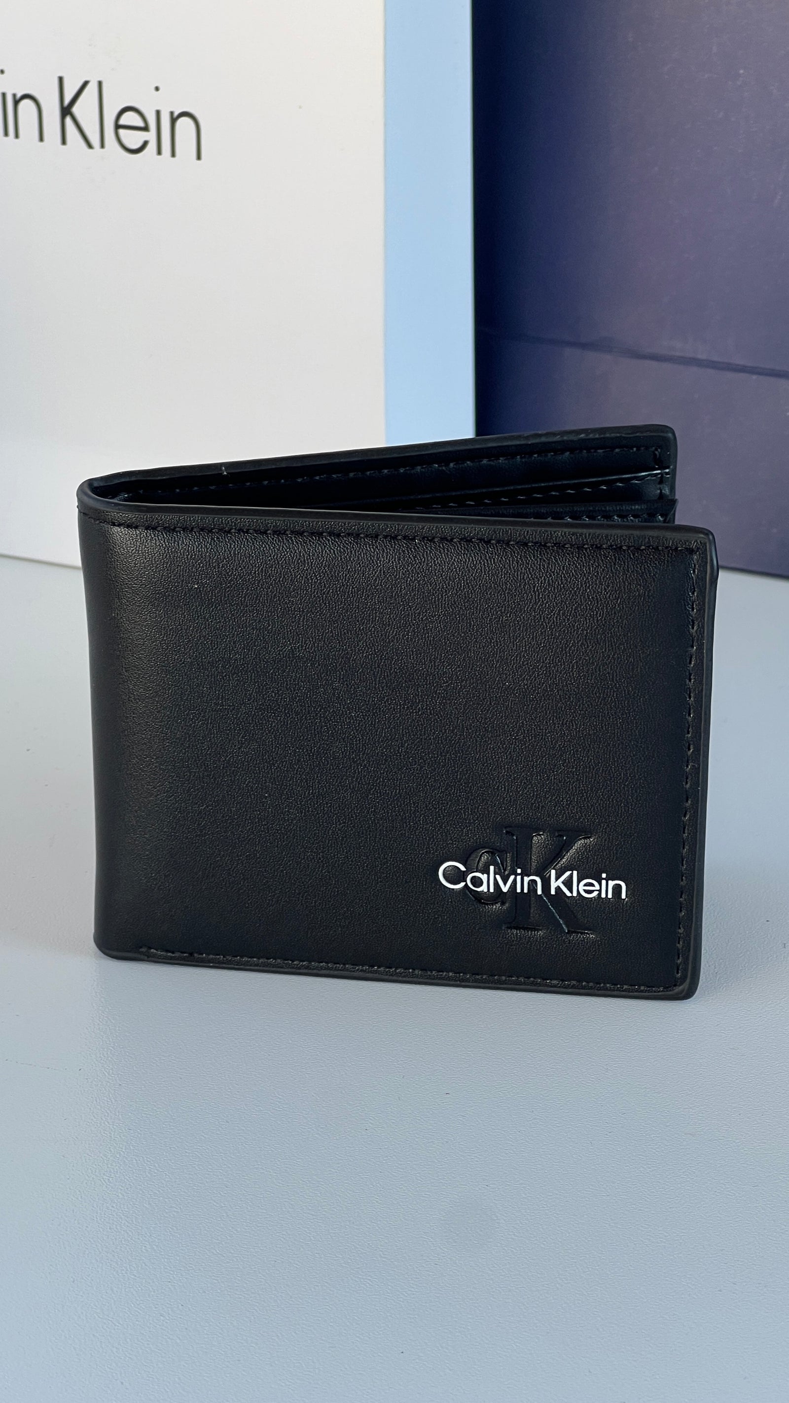 Calvin Klein Leather bifold Wallet – Premium Gift Packaging Included
