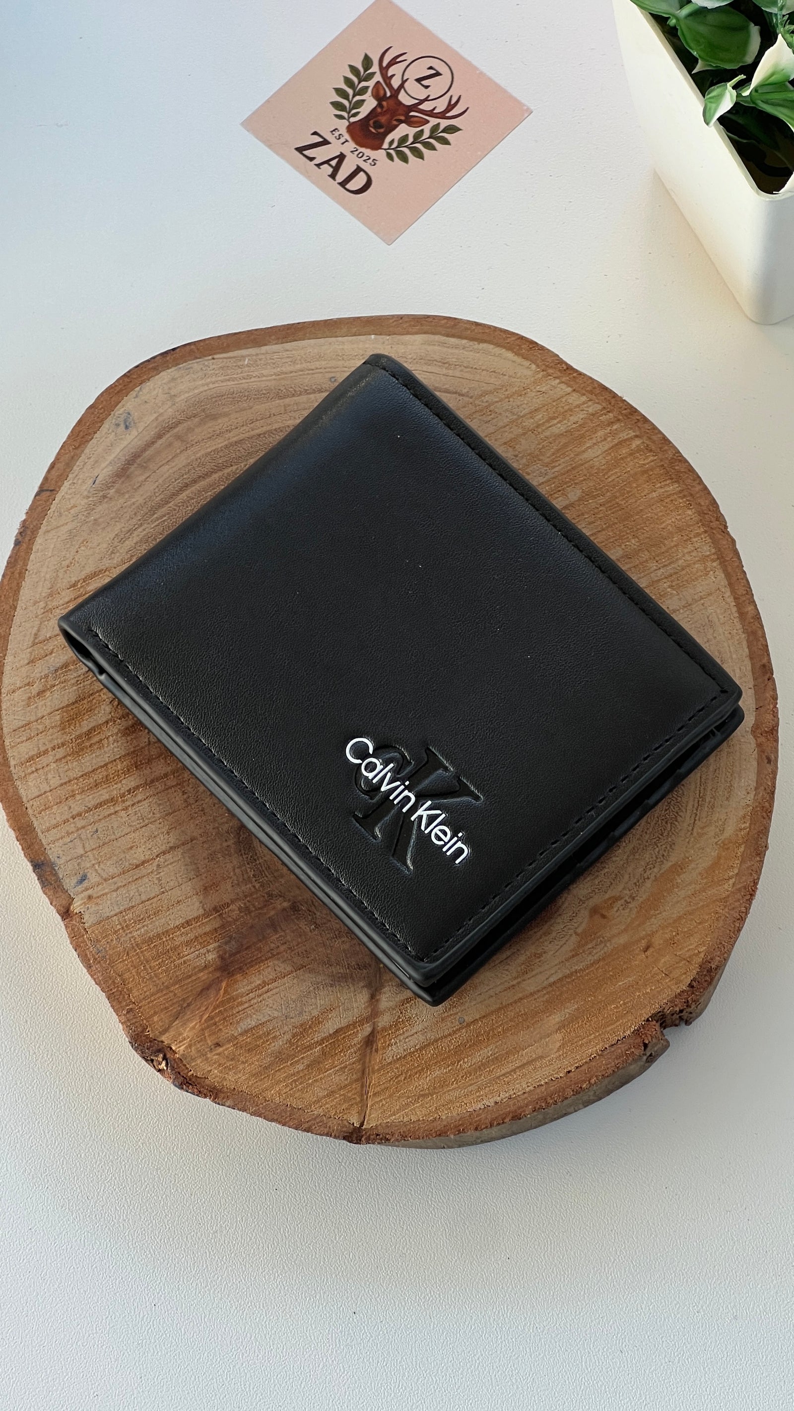 Calvin Klein Leather bifold Wallet – Premium Gift Packaging Included