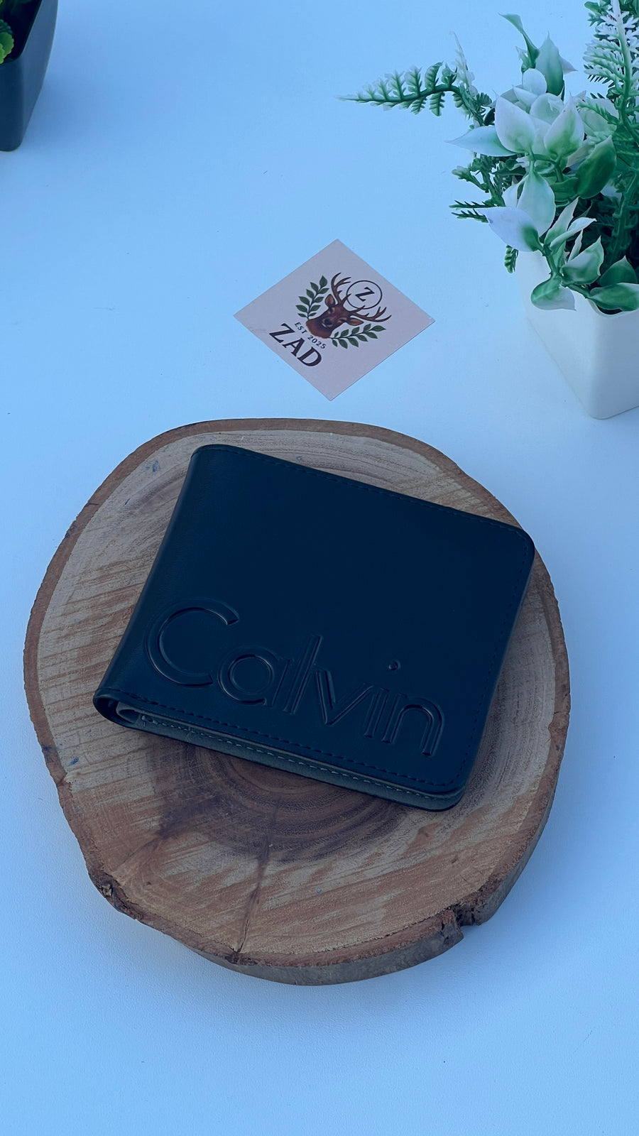 Calvin Klein Leather bifold Wallet – Premium Gift Packaging Included