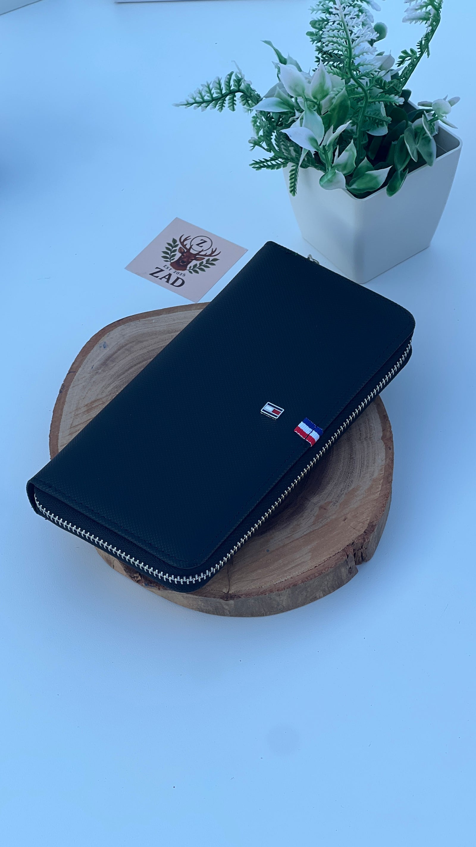 Tommy Hilfiger Zip Around Wallet – PU Leather Wallet with Gift Box & Bag