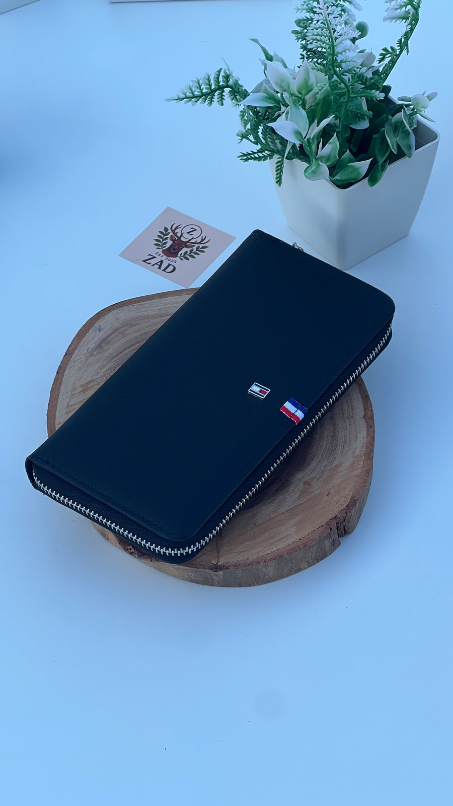 Tommy Hilfiger Zip Around Wallet – PU Leather Wallet with Gift Box & Bag