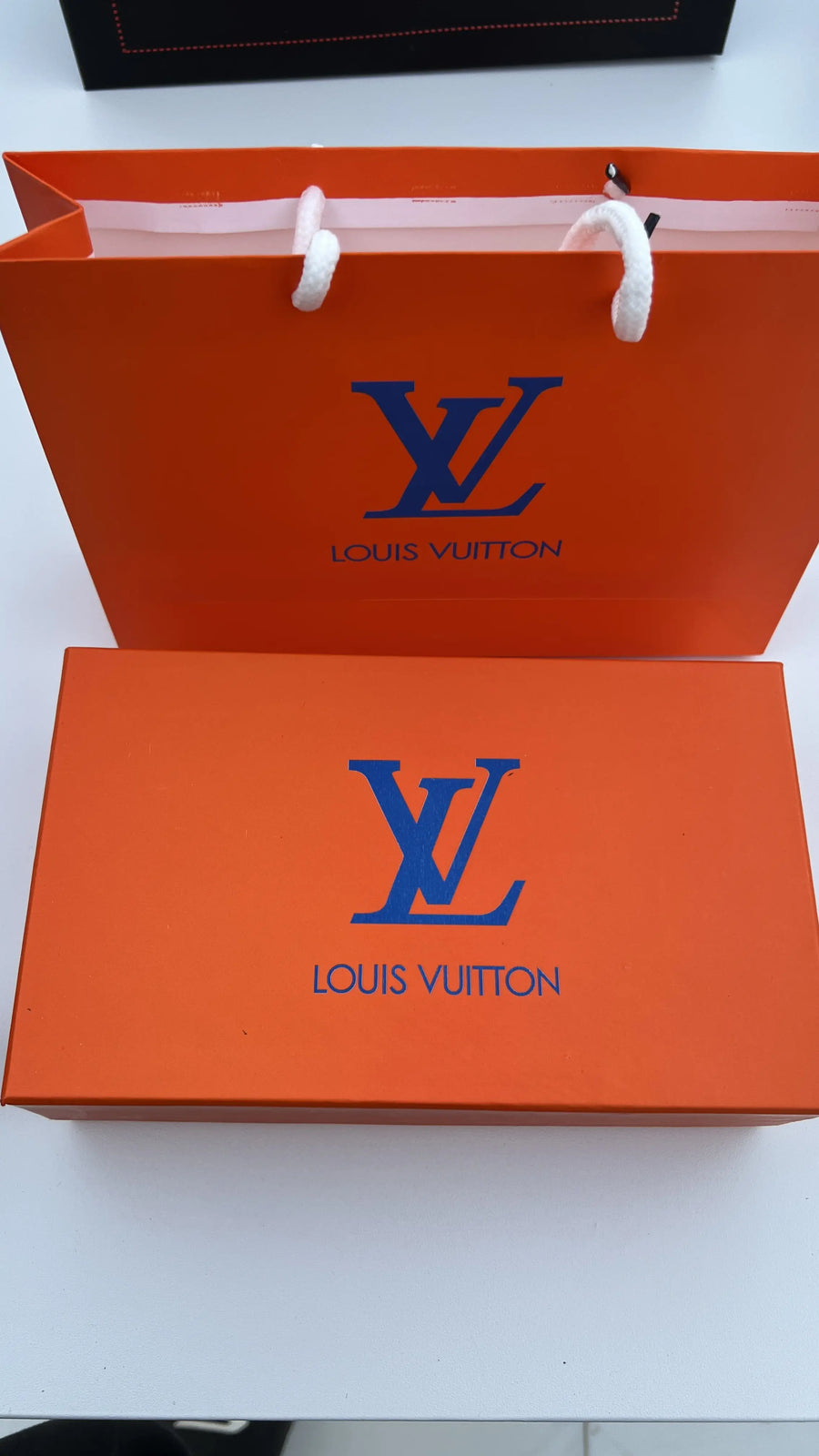 Louis Vuitton Wallet & Automatic Belt Set – Premium Gift Set with Box & Bag