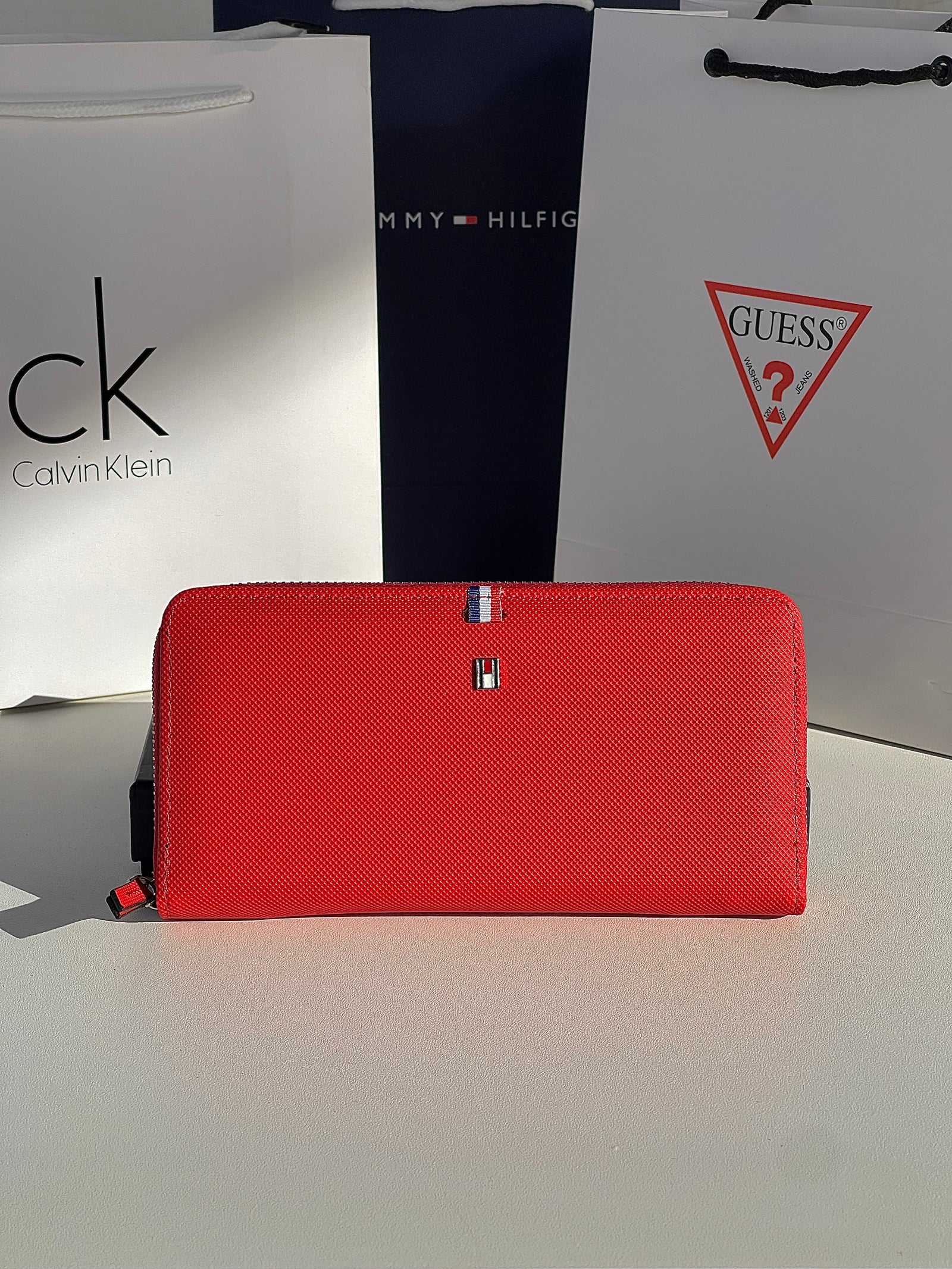 Tommy Hilfiger Zip Around Wallet – PU Leather Wallet with Gift Box & Bag
