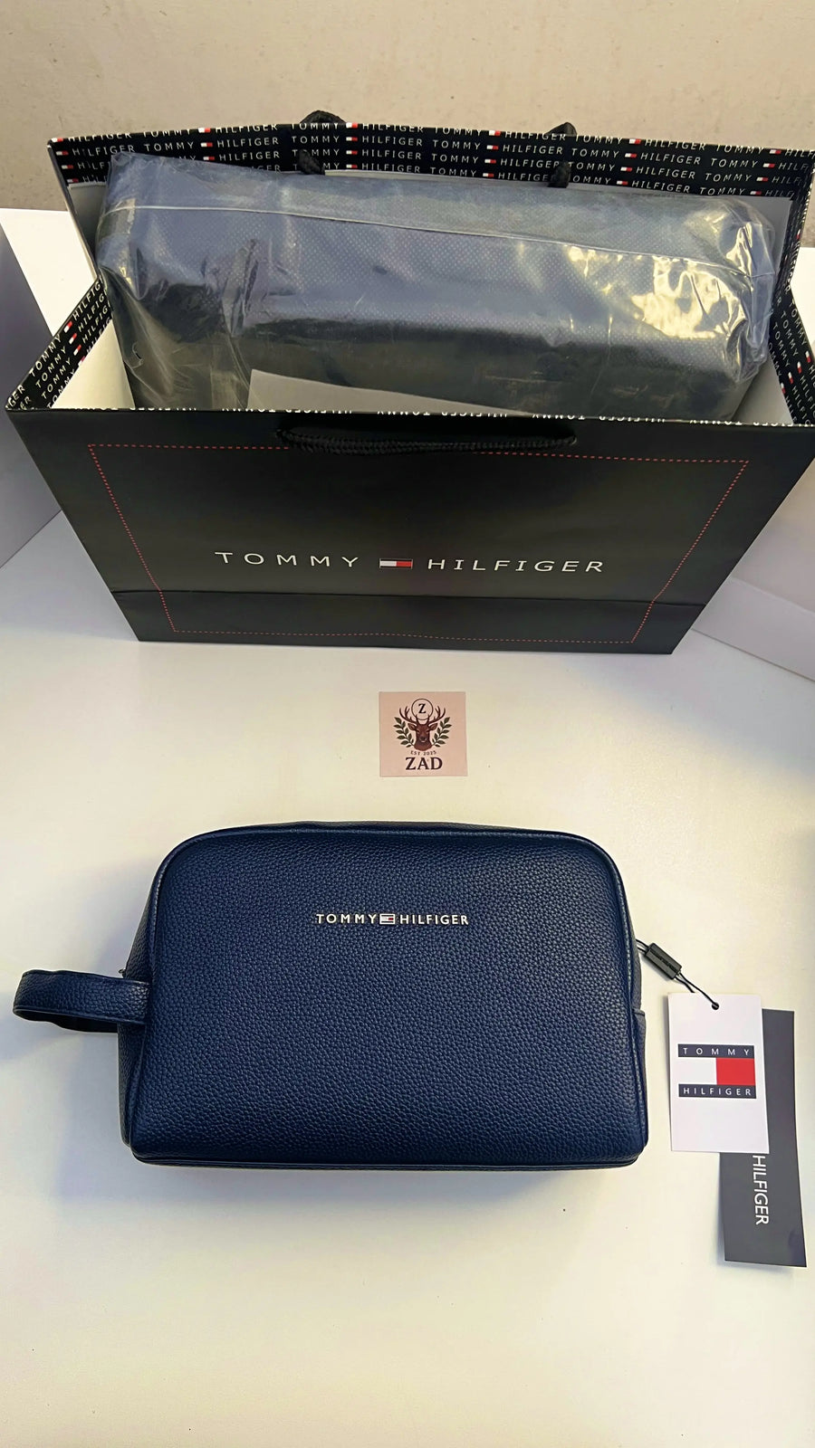 Tommy Hilfiger Leather Handbag – Premium Handbag with Gift Packaging