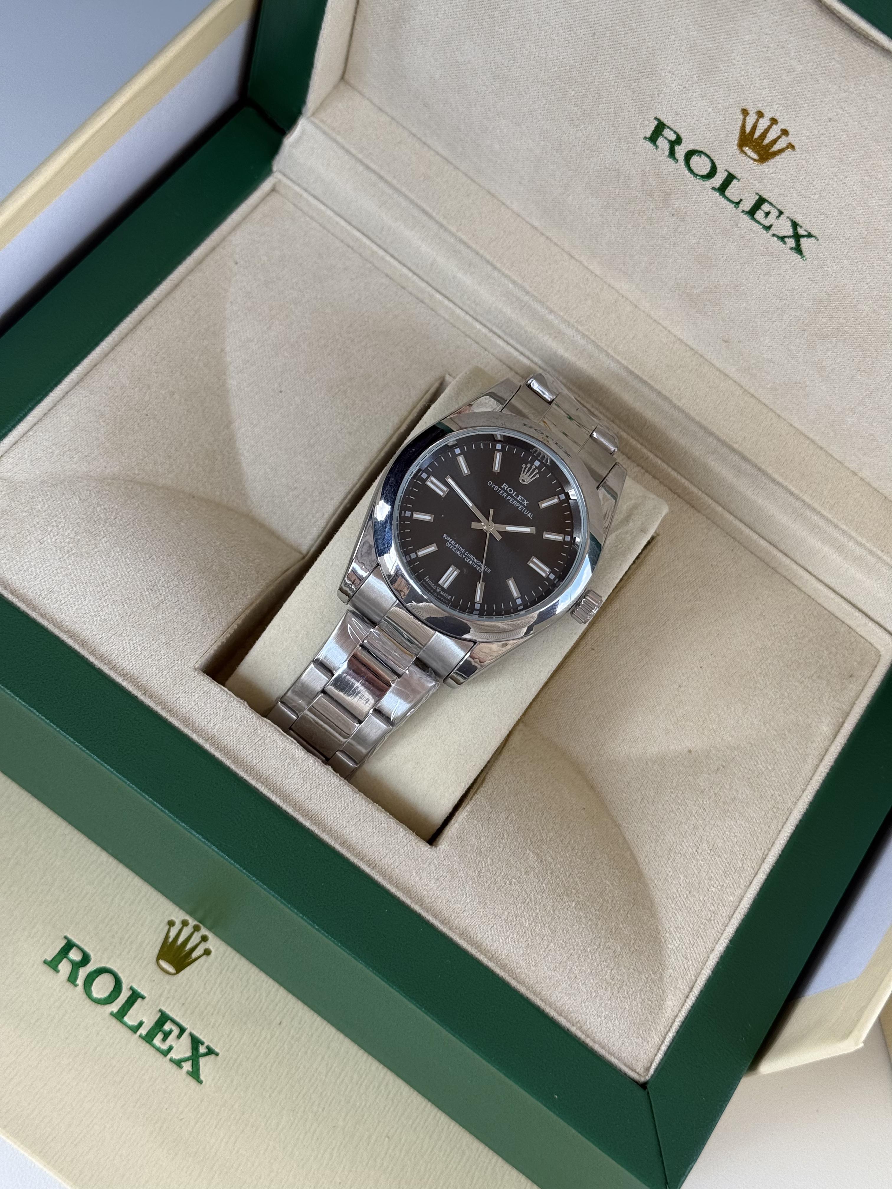 Rolex Oyster Perpetual metal Watch – with Standard Gift Box Packaging