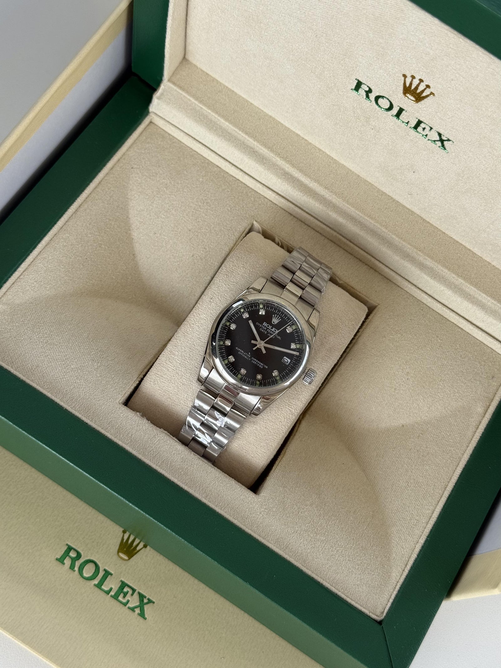 Rolex Oyster Perpetual metal Watch – with Standard Gift Box Packaging