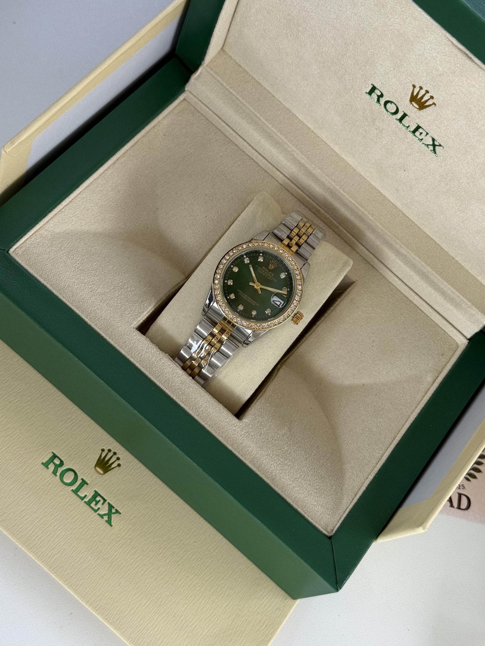Rolex Oyster Perpetual metal Watch – with Standard Gift Box Packaging