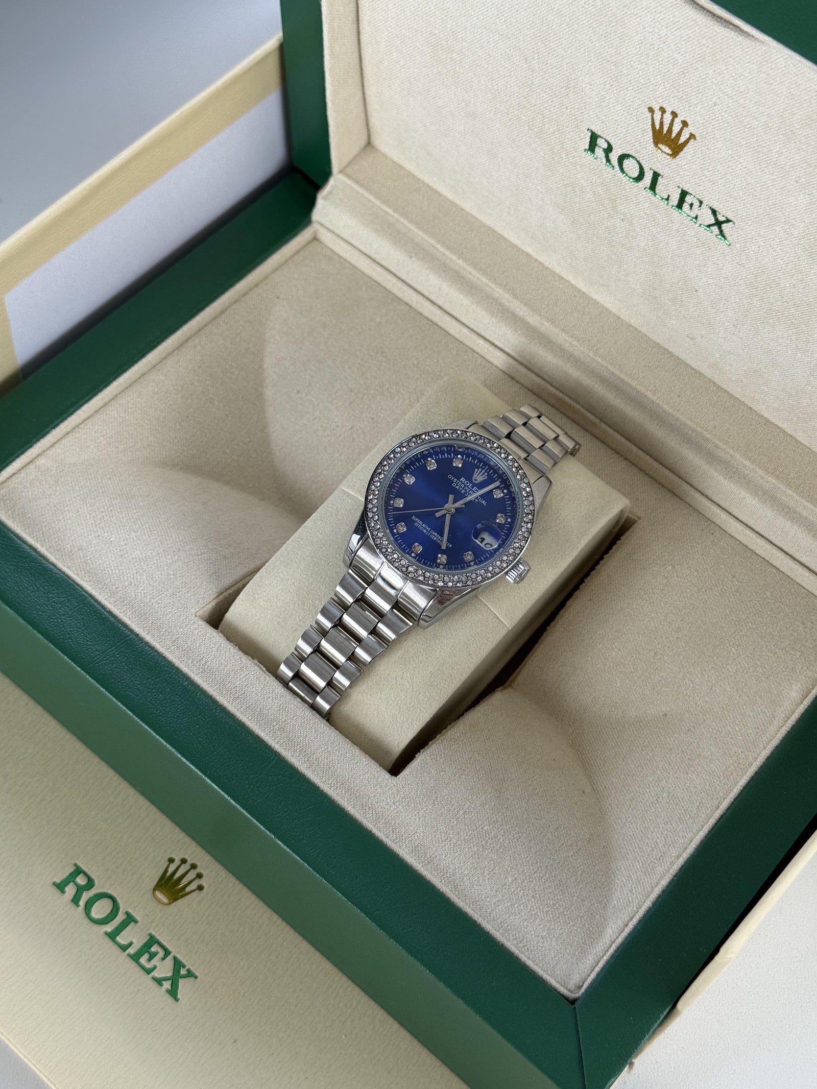Rolex Oyster Perpetual metal Watch – with Standard Gift Box Packaging