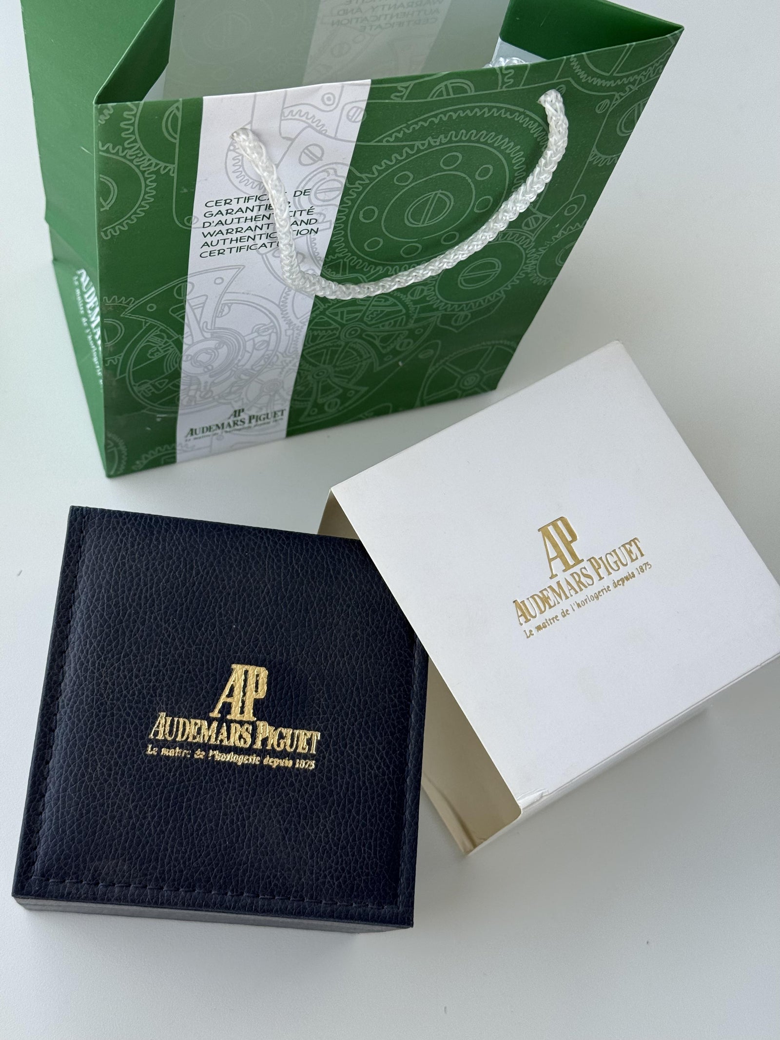Audemars Piguet Leather Watch Box – Premium Storage Box with Shopping Bag