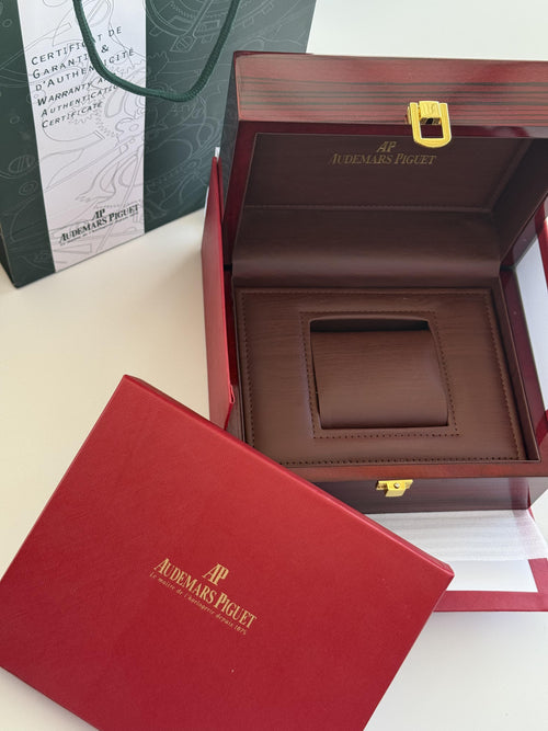 Audemars Piguet Watch Packaging Set – Premium Box with Cards, Catalogs & Shopping Bag
