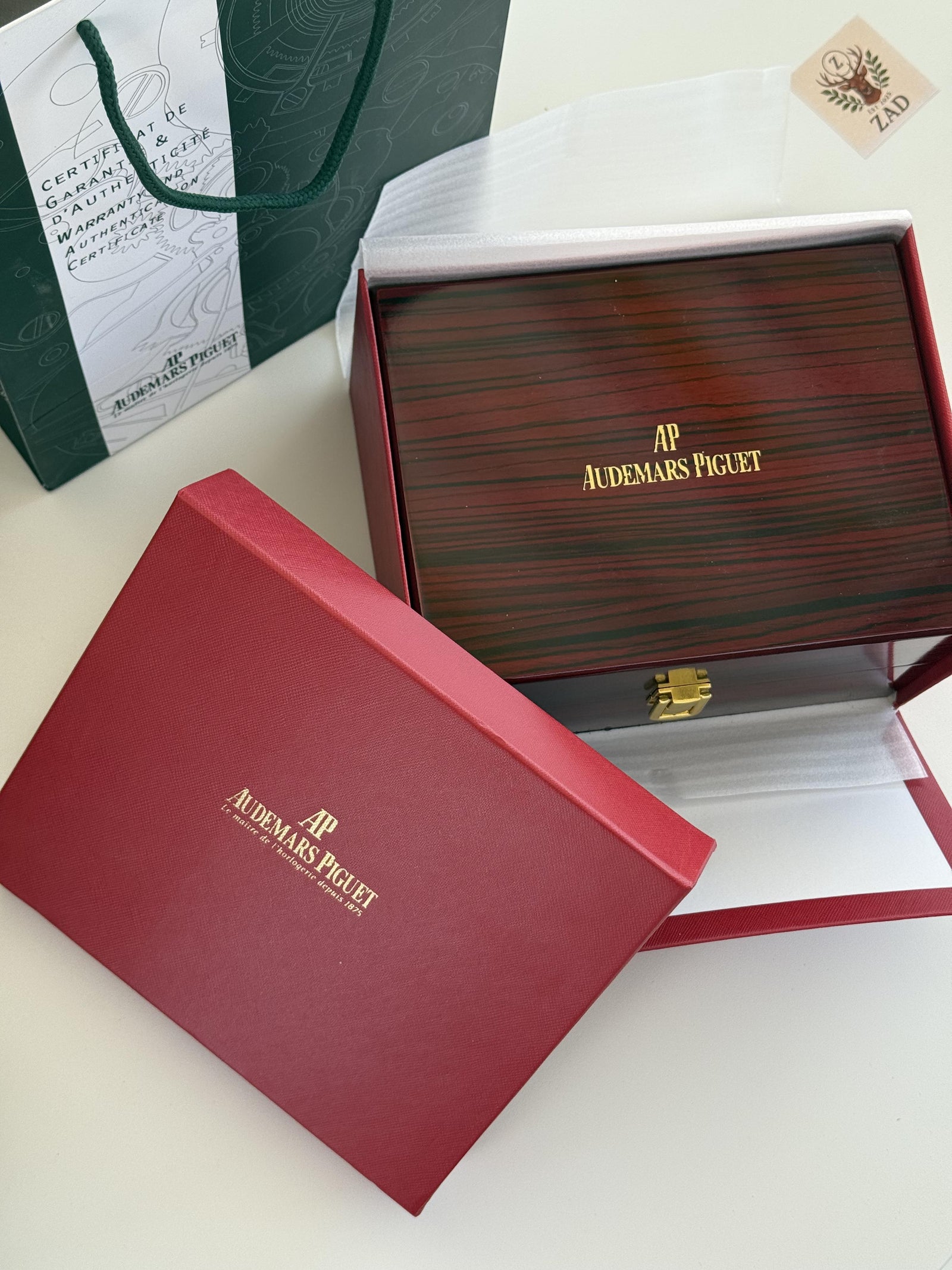 Audemars Piguet Watch Packaging Set – Premium Box with Cards, Catalogs & Shopping Bag