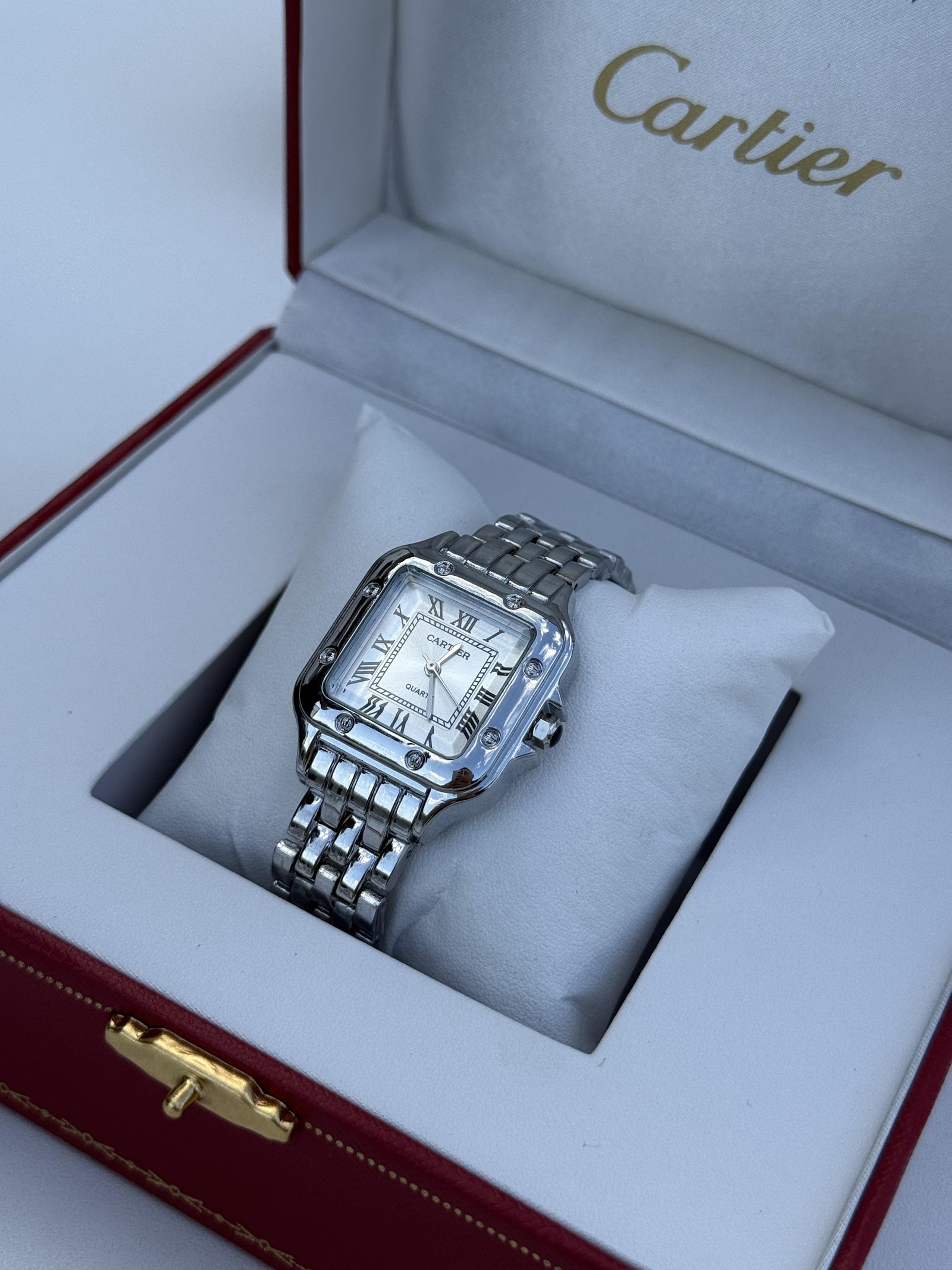 Cartier metal Watch – with Standard Gift Box Packaging