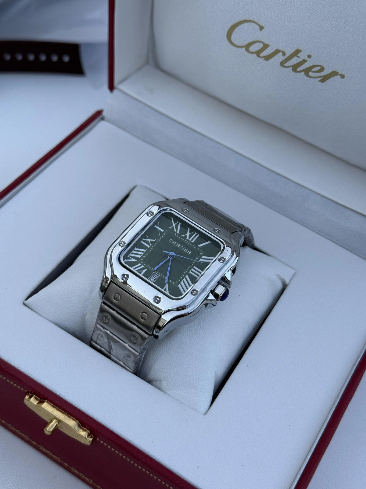 ساعة كارتييه (Cartier) المعدنية – مع علبة فاخرة