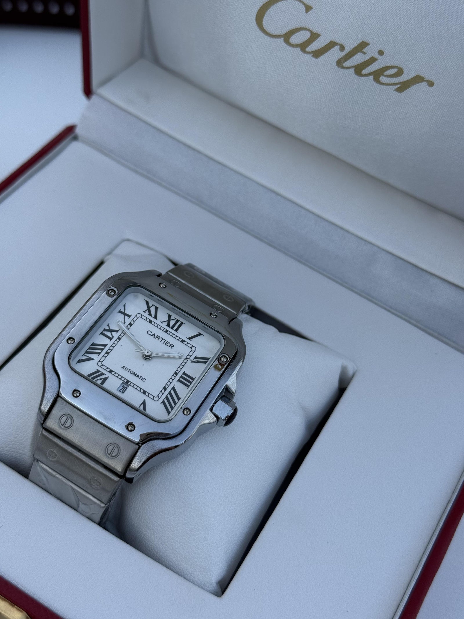 Cartier metal Watch – with Standard Gift Box Packaging