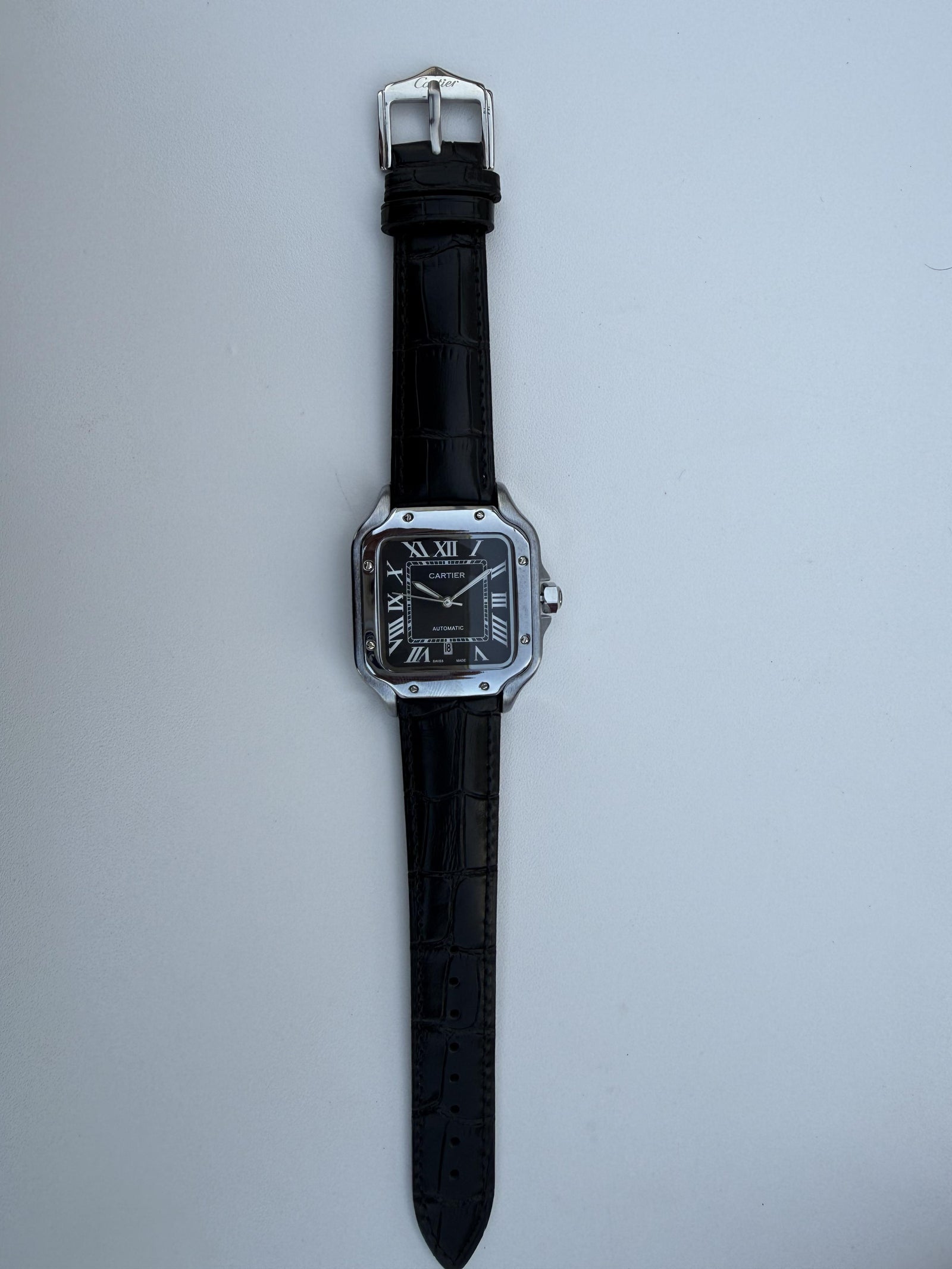 ساعة كارتييه (Cartier) الجلدية – مع علبة فاخرة