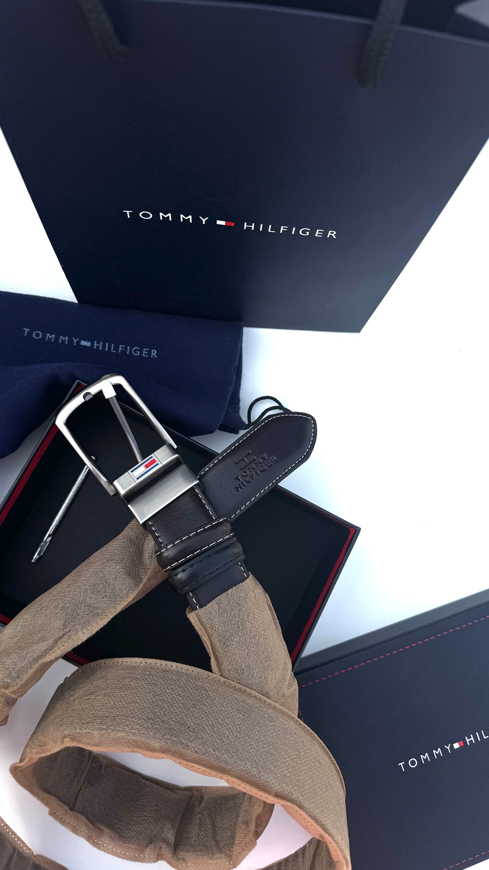 Tommy Hilfiger Double face Belt – Black & Brown with Classic Buckle