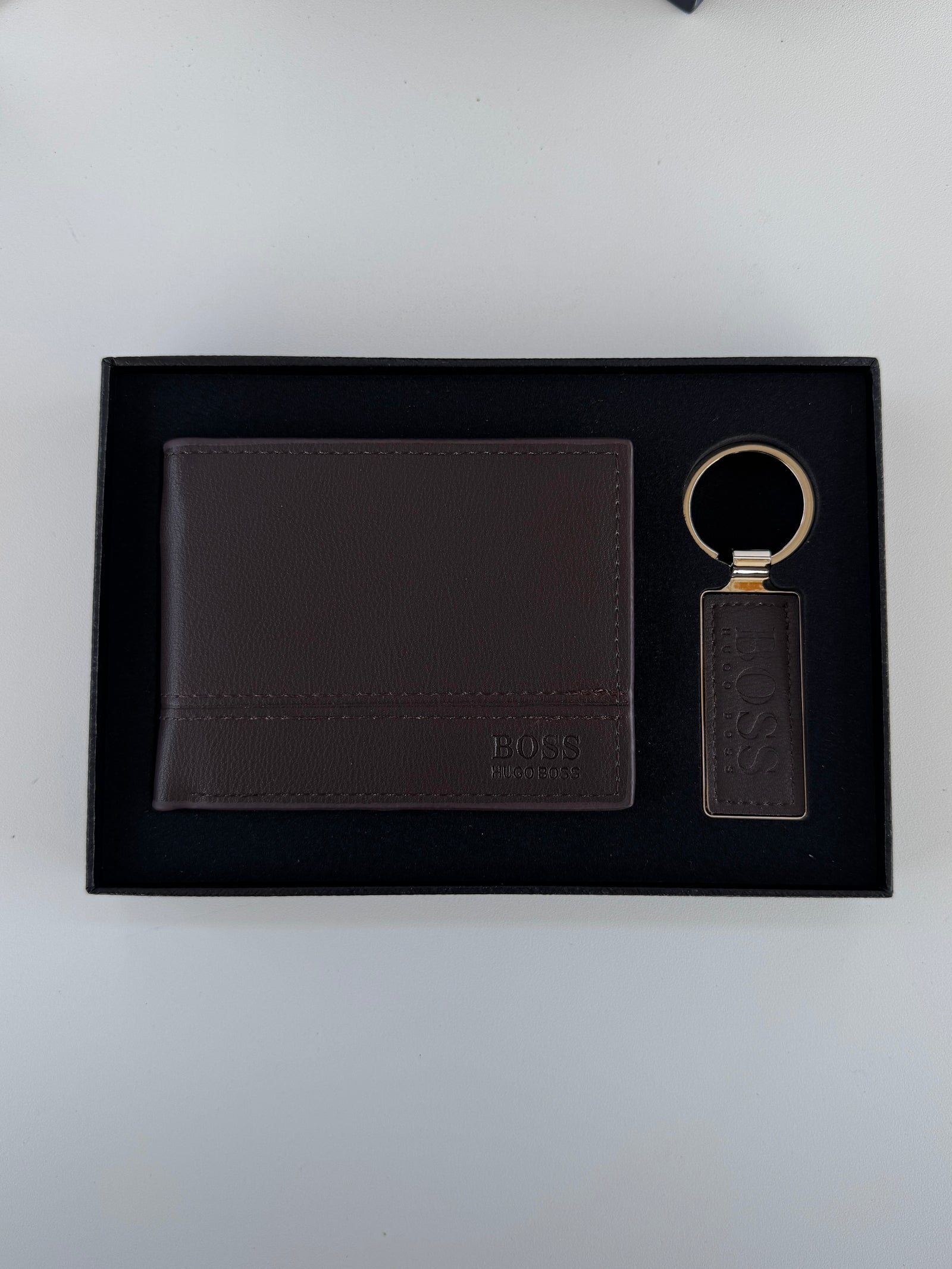 BOSS Wallet & Key Chain Set – Leather Bifold Wallet with Gift Box & Bag