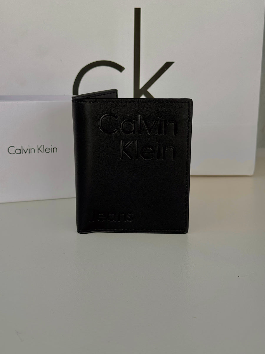Calvin Klein Leather bifold Wallet – Premium Gift Packaging Included