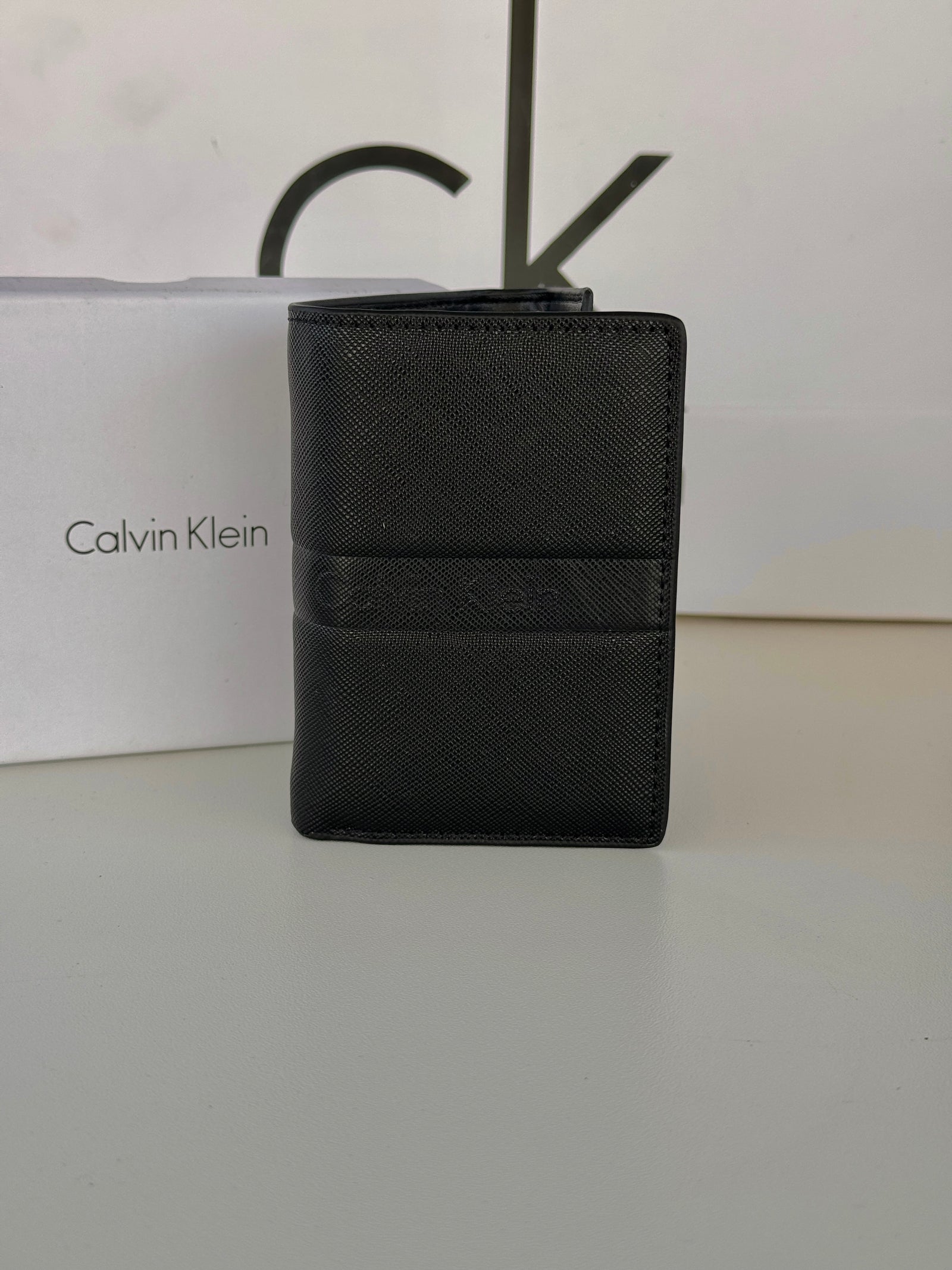 Calvin Klein Leather Trifold Wallet – Premium Gift Packaging Included