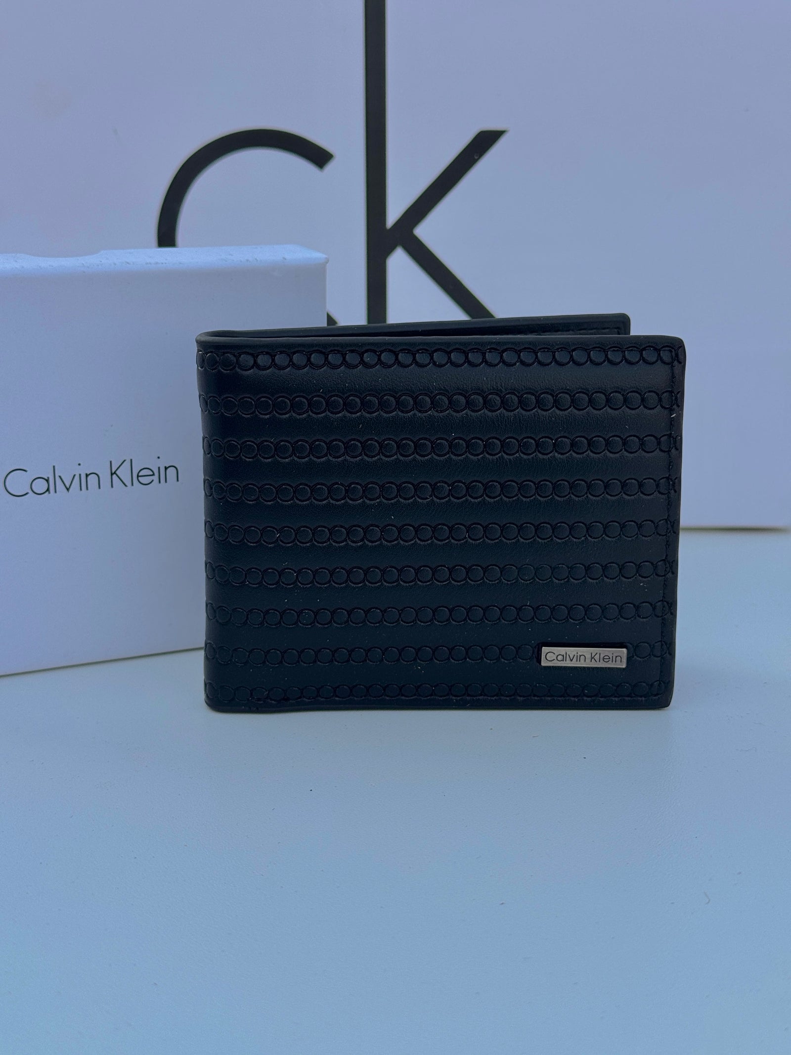 Calvin Klein Leather bifold Wallet – Premium Gift Packaging Included