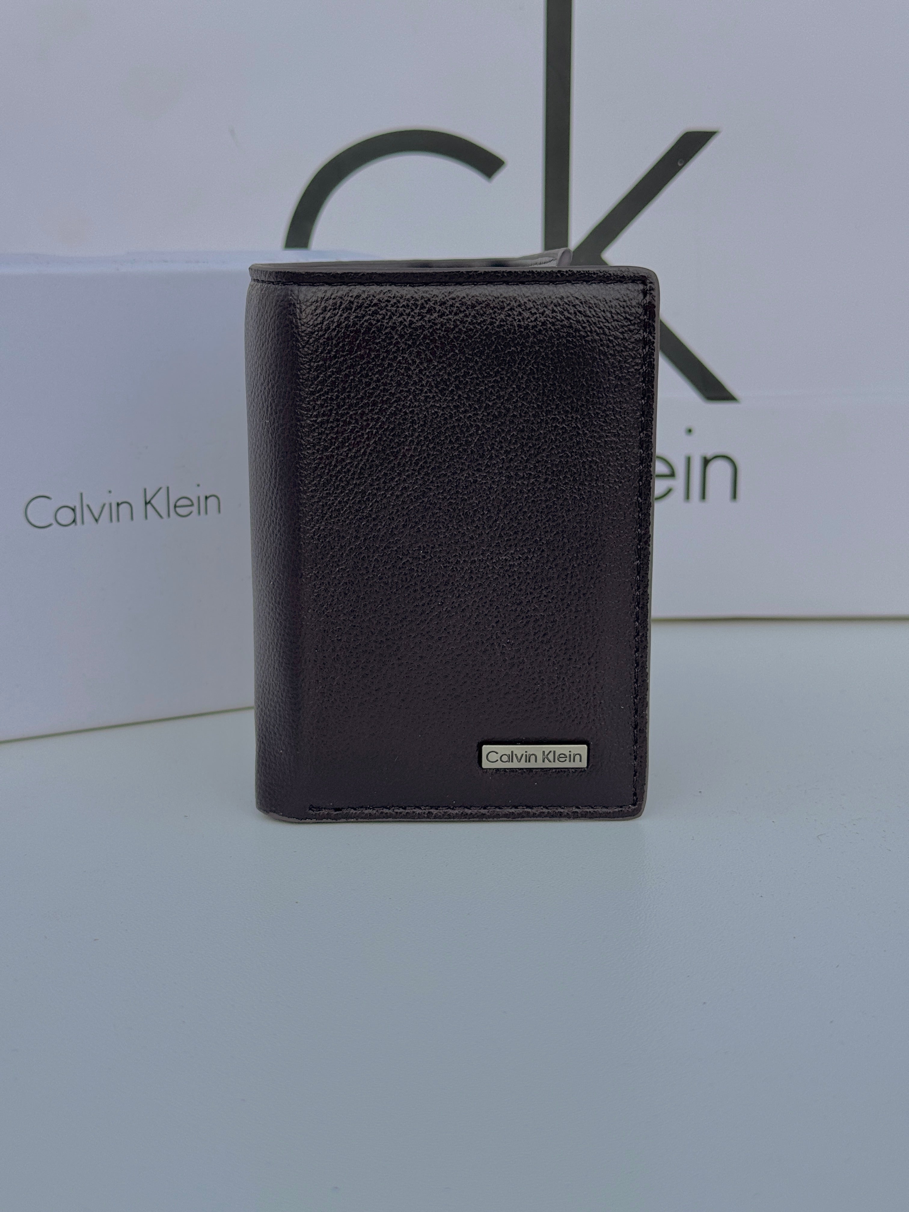 Calvin Klein Leather Trifold Wallet – Premium Gift Packaging Included
