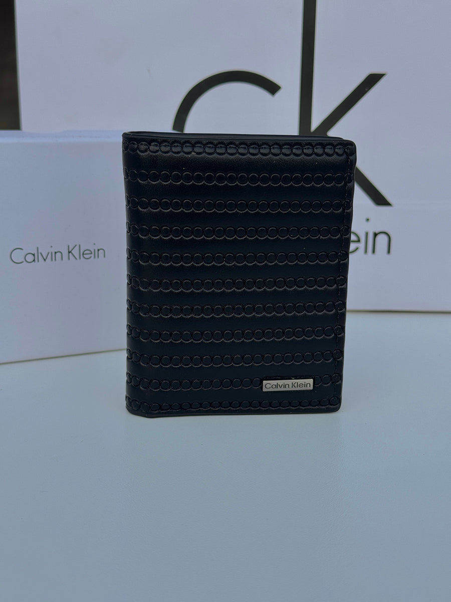 Calvin Klein Leather bifold Wallet – Premium Gift Packaging Included