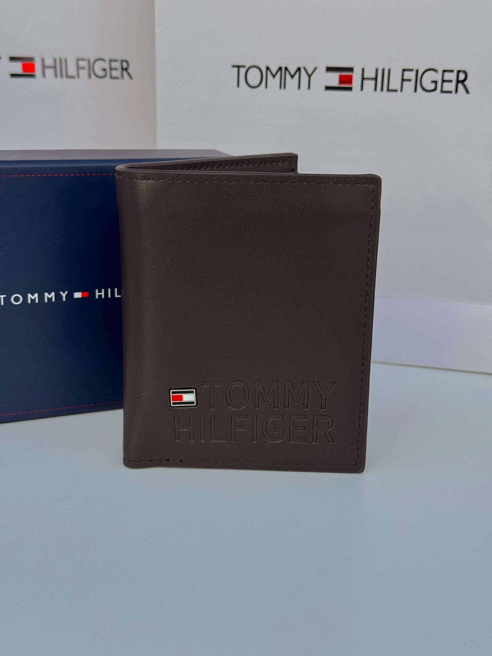 Tommy Hilfiger Bifold Wallet – Premium Leather with Full Gift Packaging