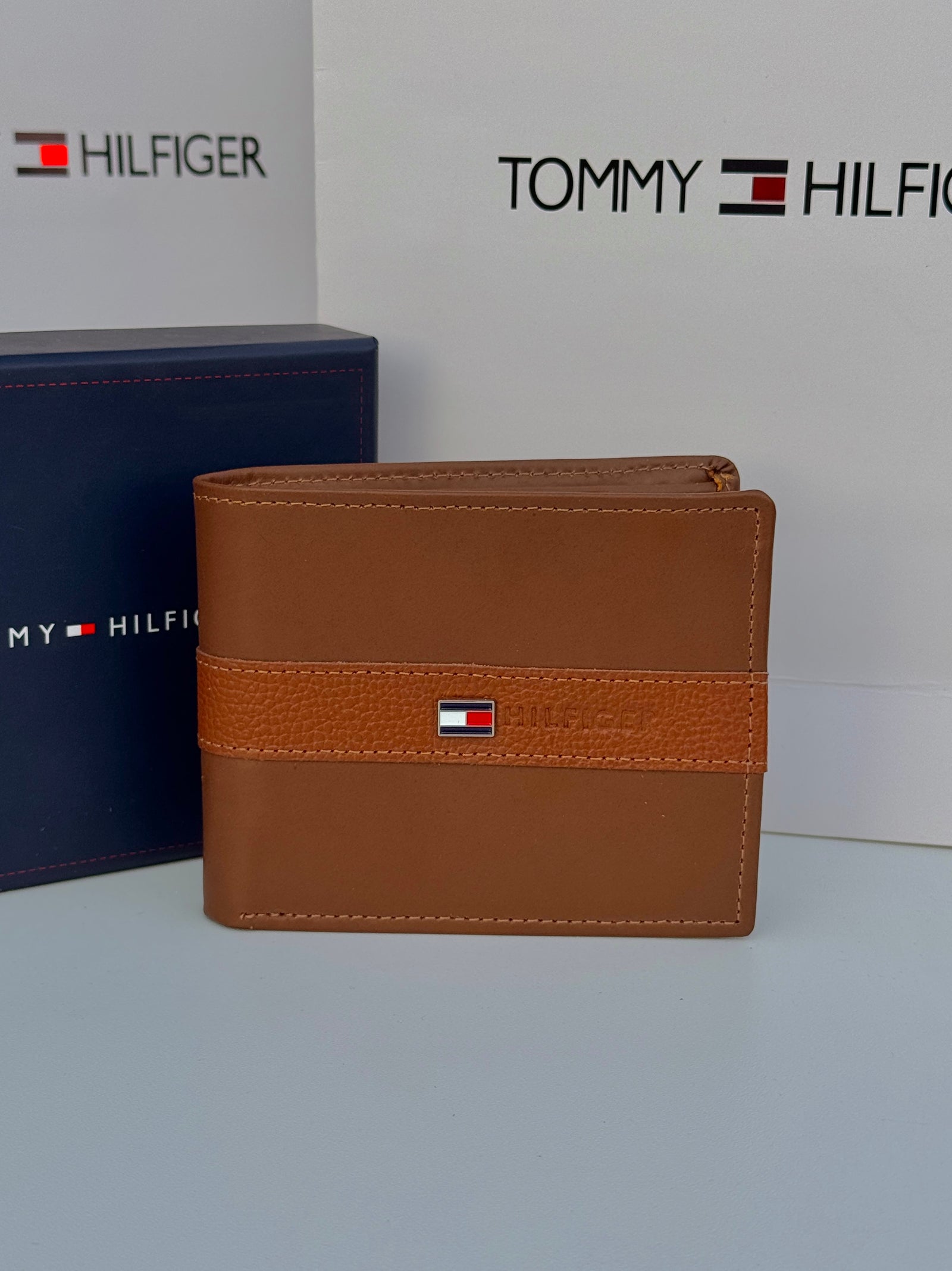 Tommy Hilfiger Leather Bifold Wallet – Premium Gift Packaging Included
