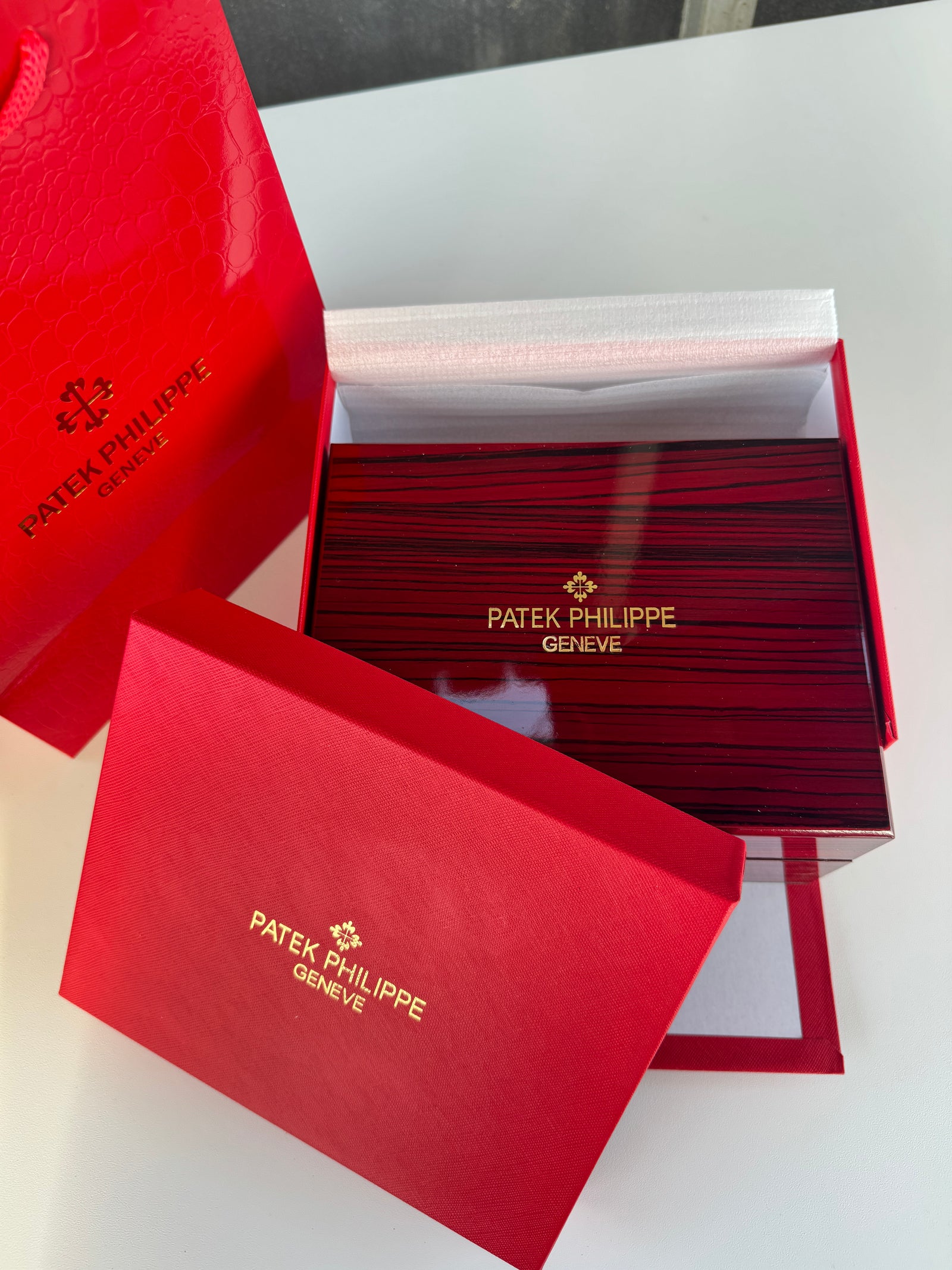 Patek Philippe Watch Packaging Set – Premium Box with Cards, Catalogs & Shopping Bag