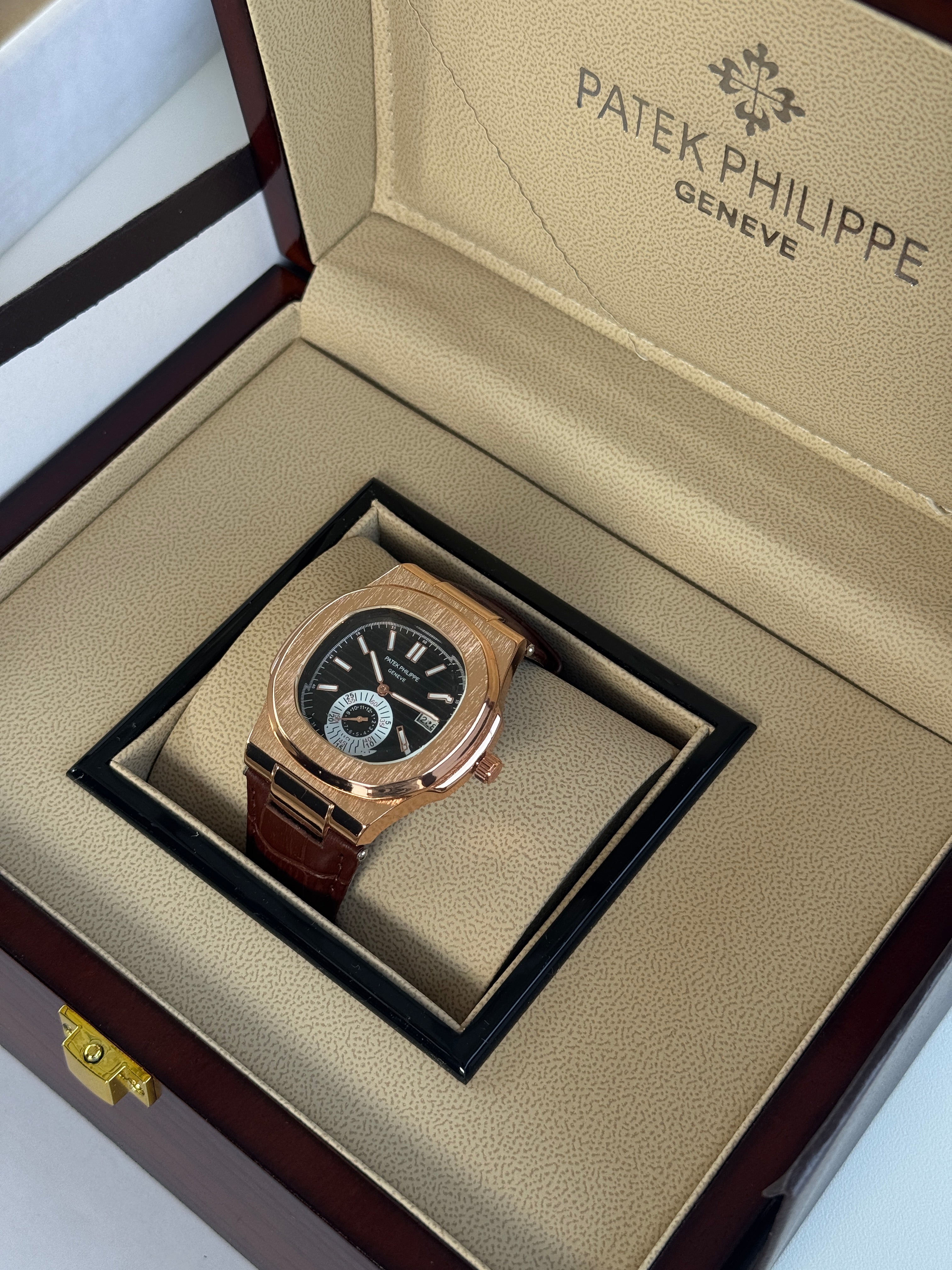Patek Philippe leather Watch – with Premium Packaging