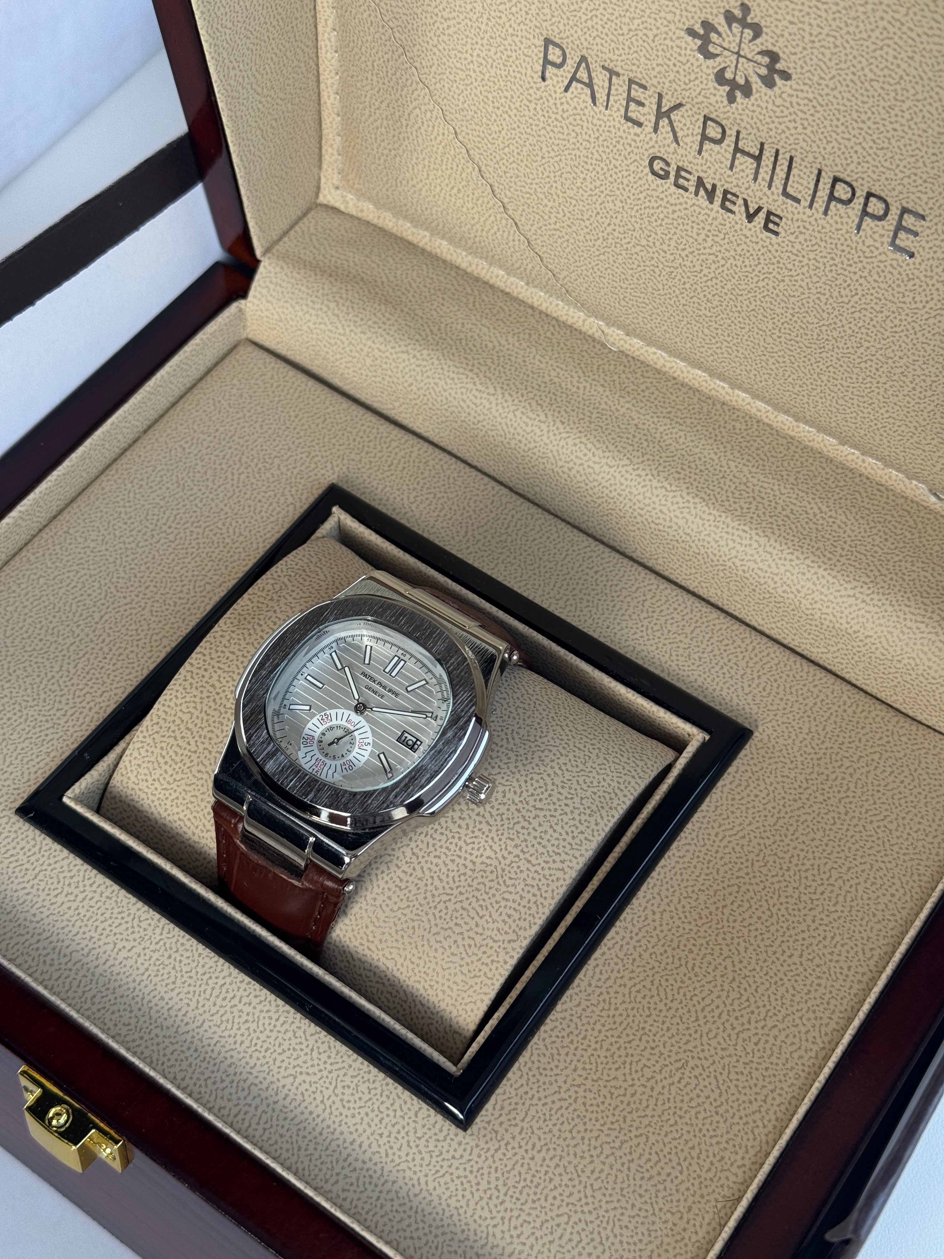 Patek Philippe leather Watch – with Premium Packaging