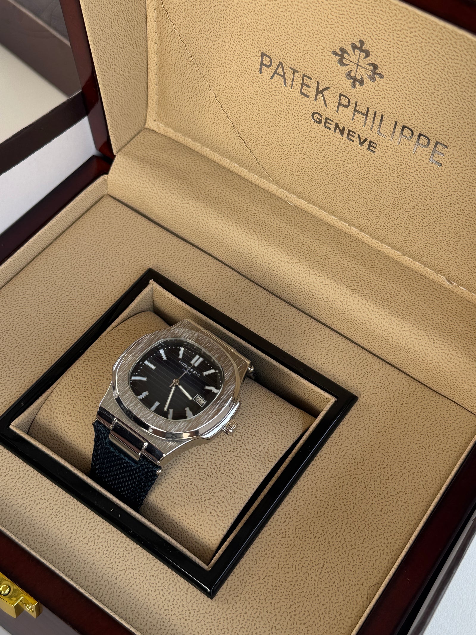 Patek Philippe leather Watch – with Standard Gift Box Packaging