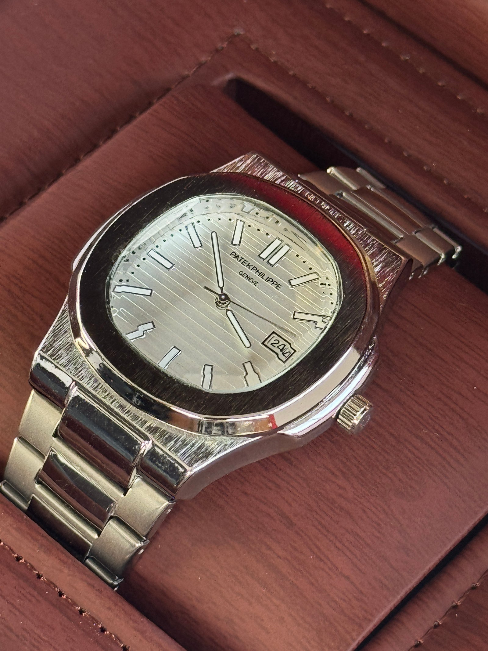 Patek Philippe metal Watch – with Standard Gift Box Packaging
