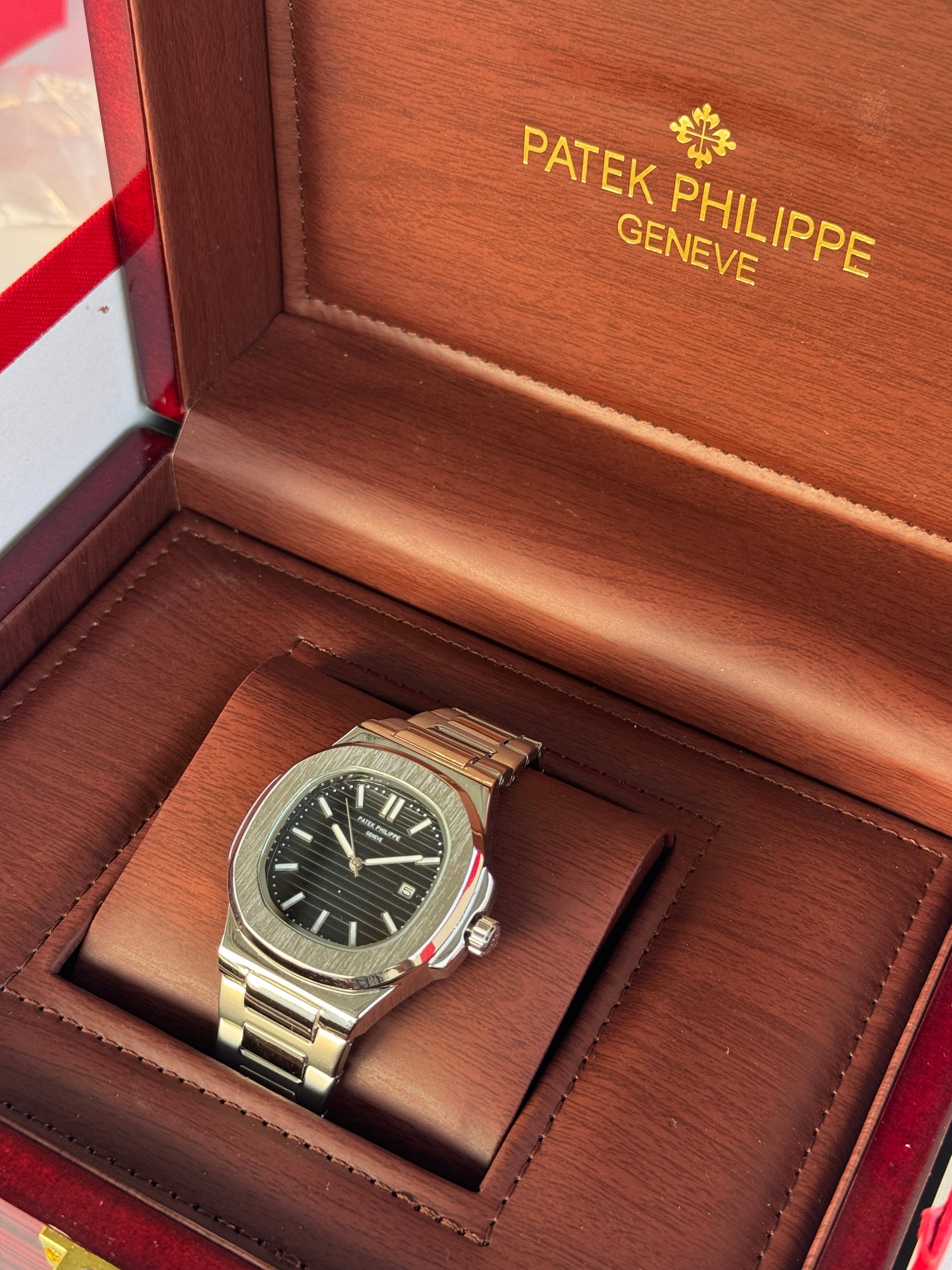 Patek Philippe metal Watch – with Standard Gift Box Packaging