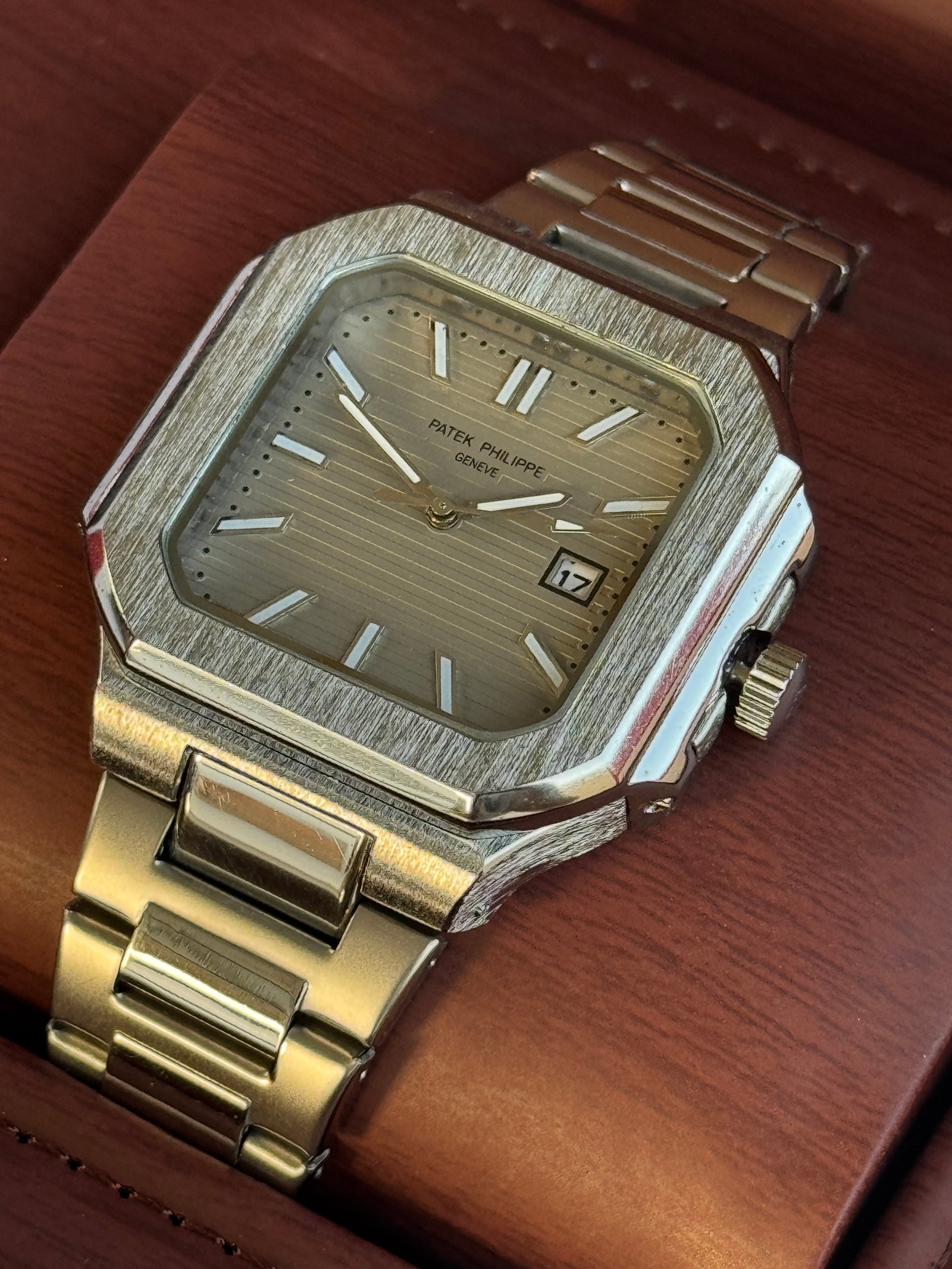 Patek Philippe metal Watch – with Standard Gift Box Packaging