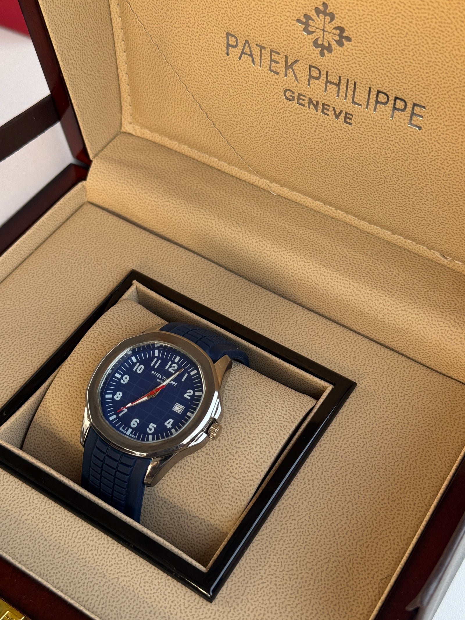 Patek Philippe rubber Watch – with Standard Gift Box Packaging