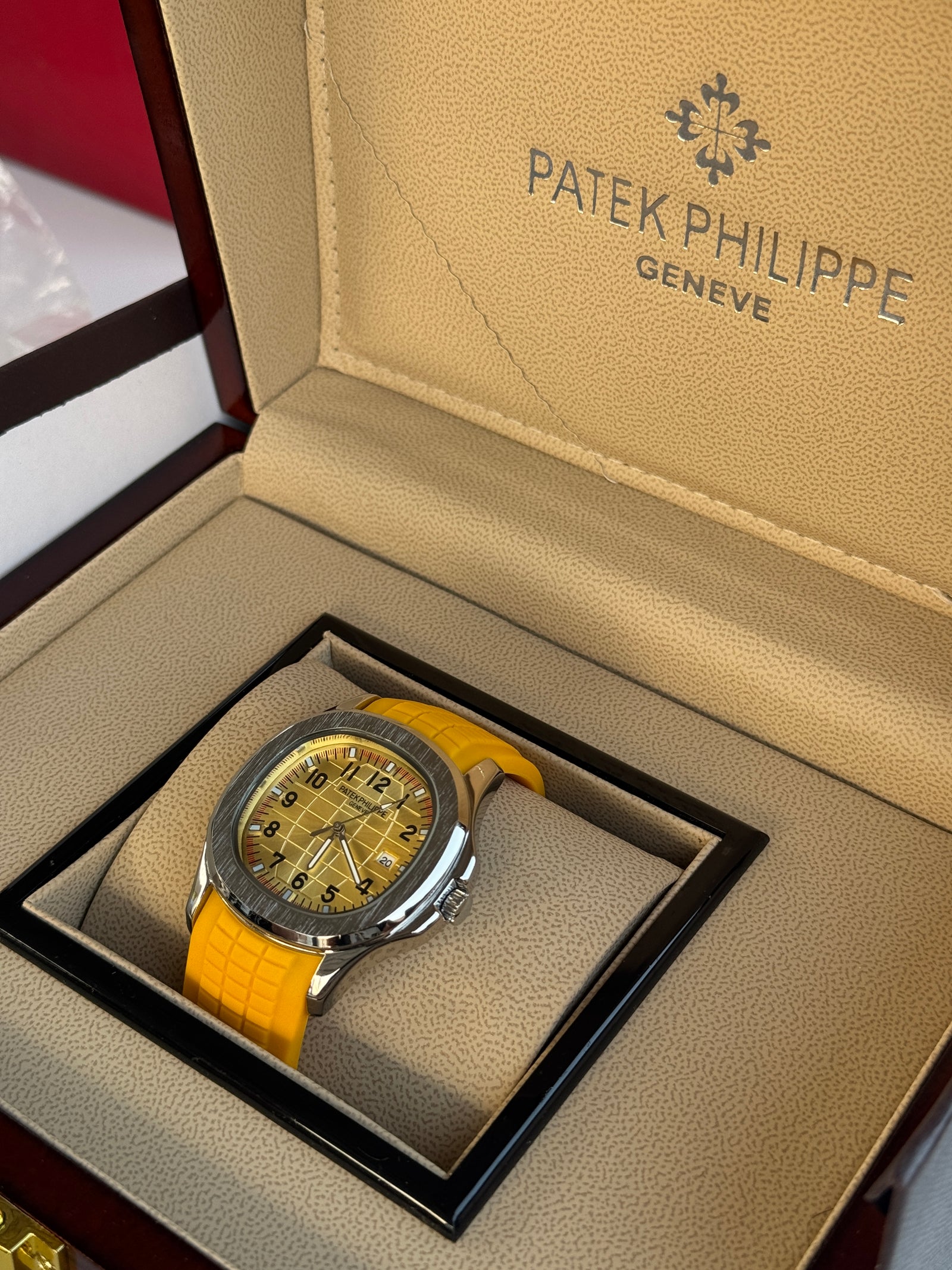 Patek Philippe rubber Watch – with Standard Gift Box Packaging