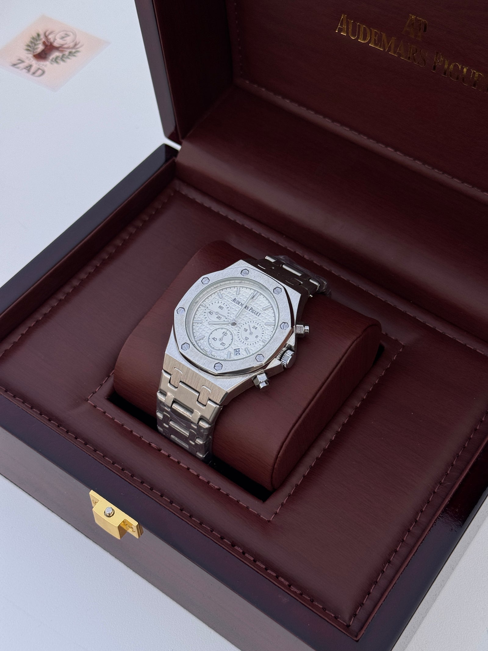 Audemars Piguet Royal Oak metal Watch – with Standard Gift Box Packaging