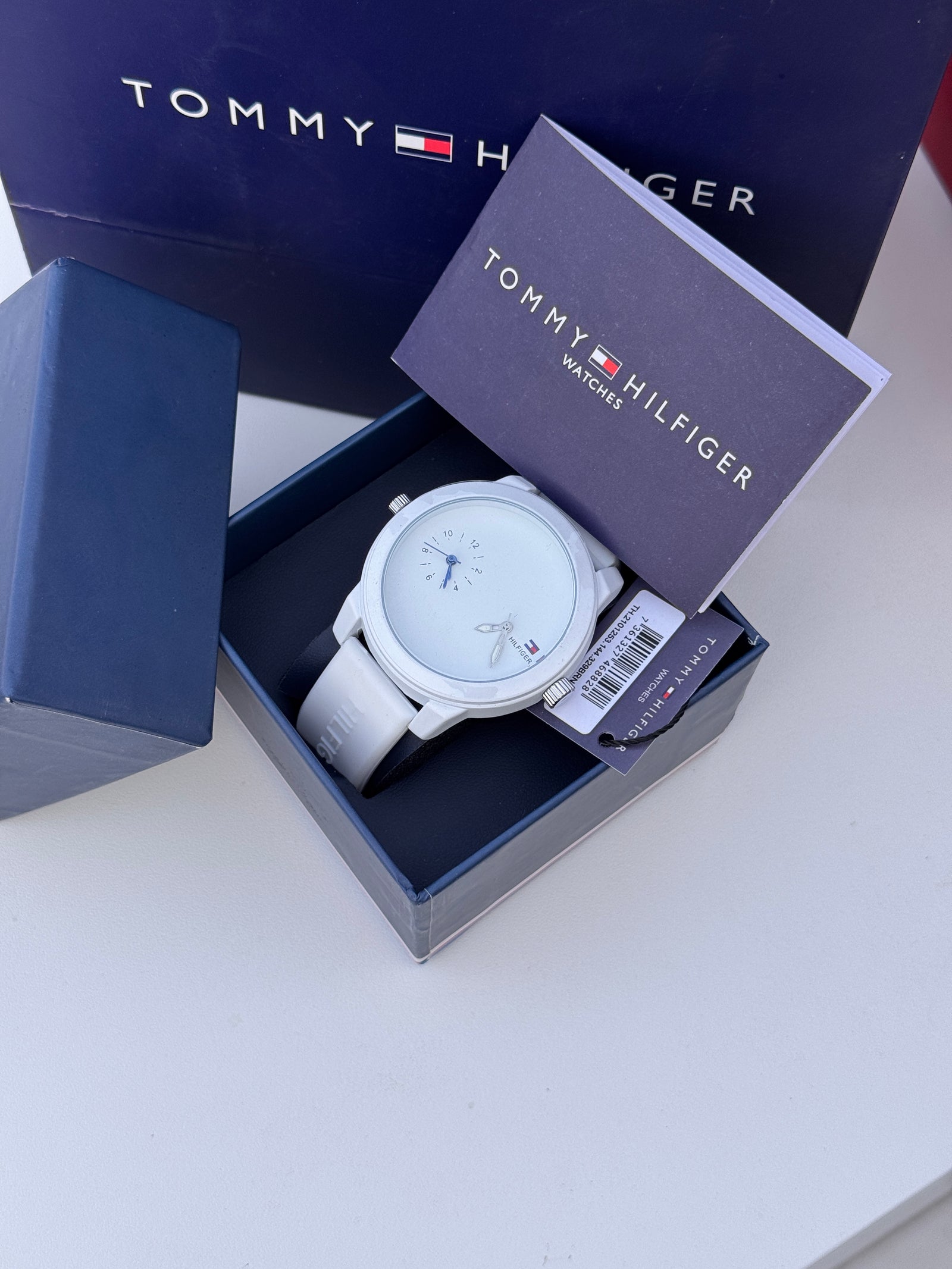 Tommy Hilfiger Rubber Watch – Two time Display with Premium Packaging