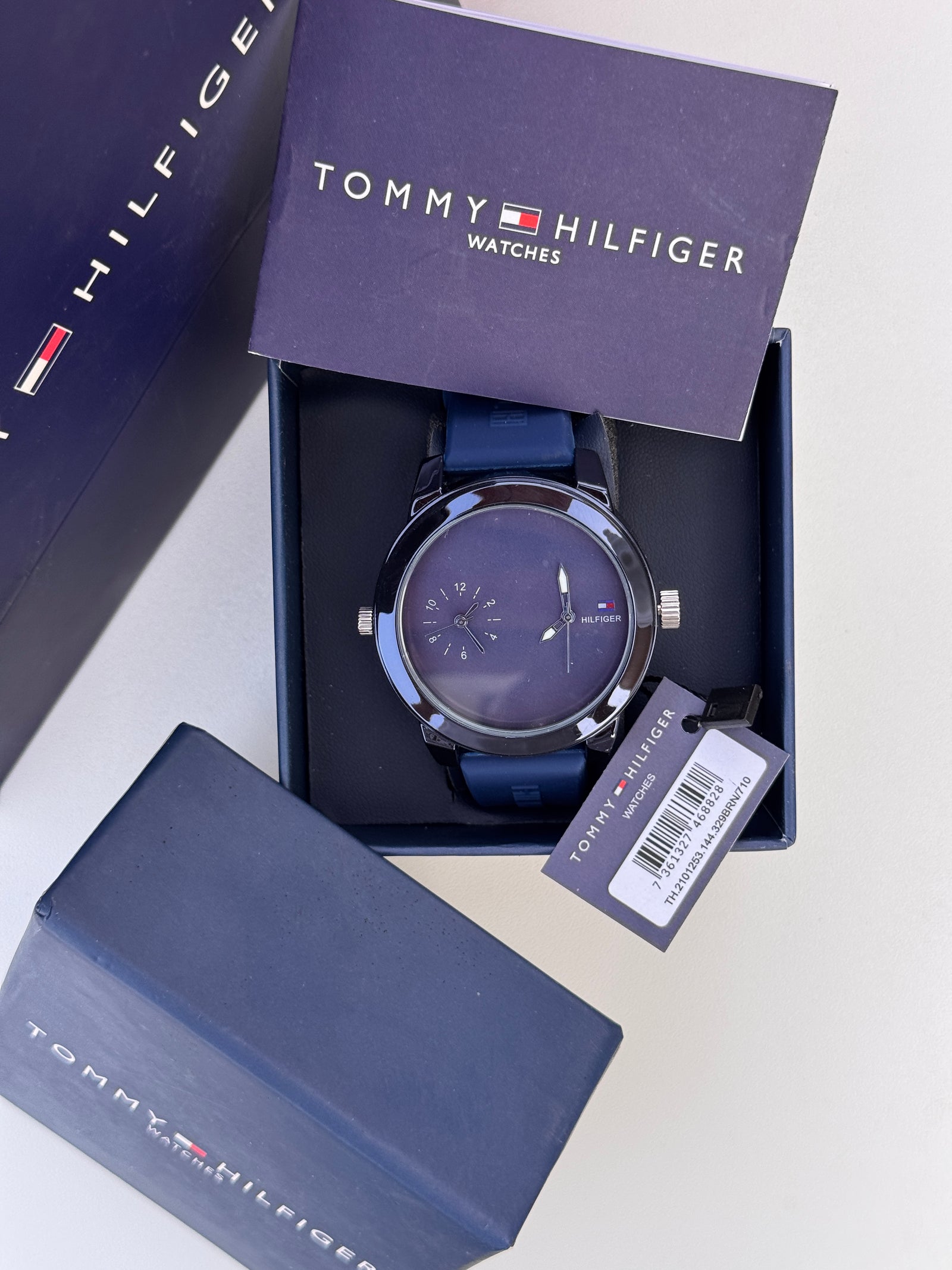 Tommy Hilfiger Rubber Watch – Two time Display with Premium Packaging