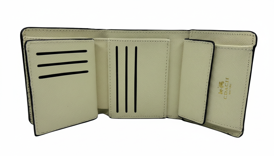 Coach Women’s Leather Wallet – Premium Gift Packaging Included