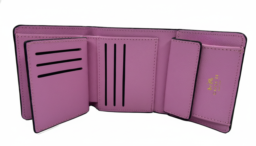 Coach Women’s Leather Wallet – Premium Gift Packaging Included