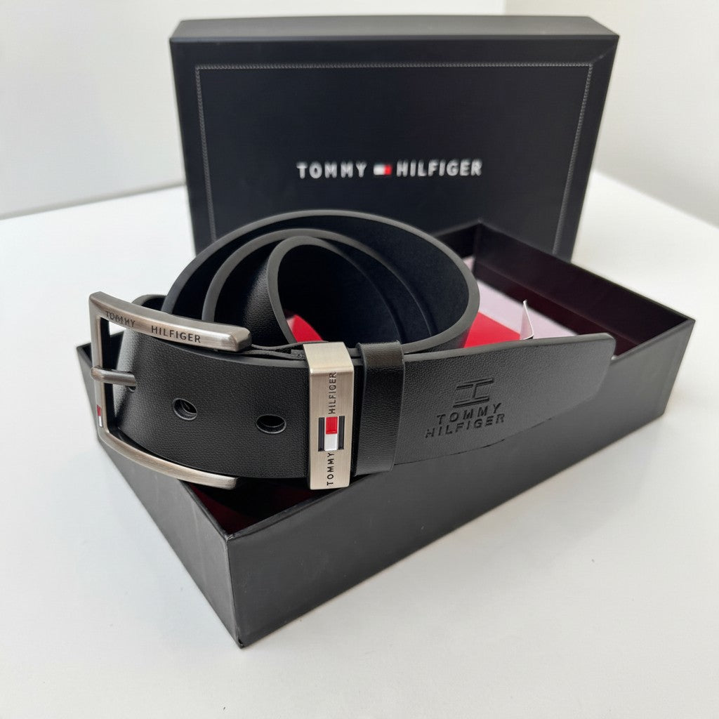 Tommy Hilfiger Belt with traditional Buckle