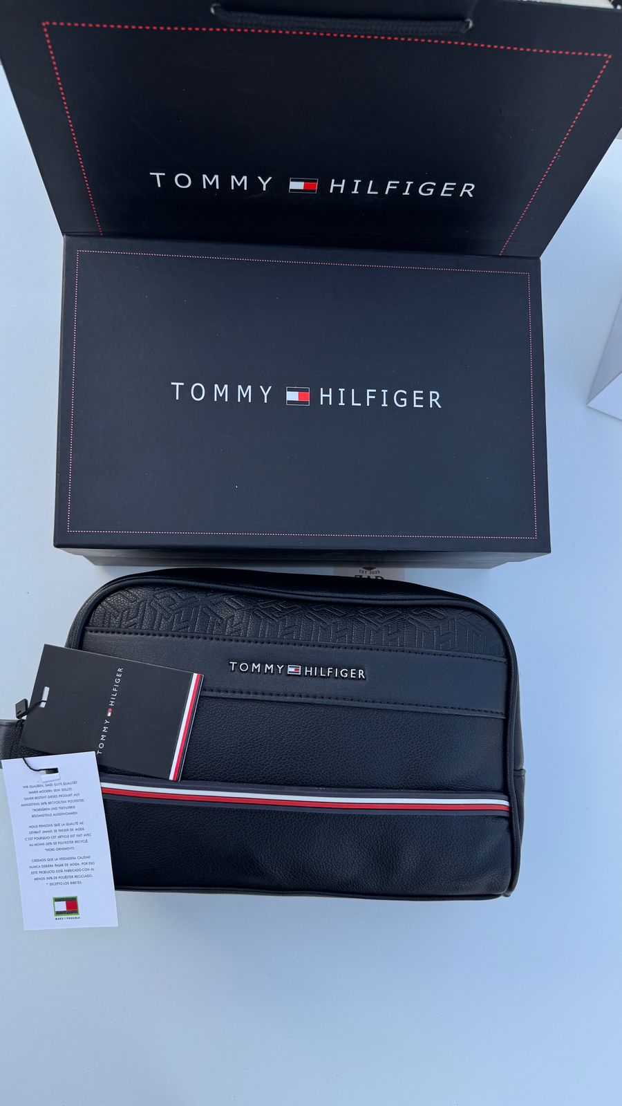 Tommy Hilfiger Leather Handbag – Premium Handbag with Gift Packaging