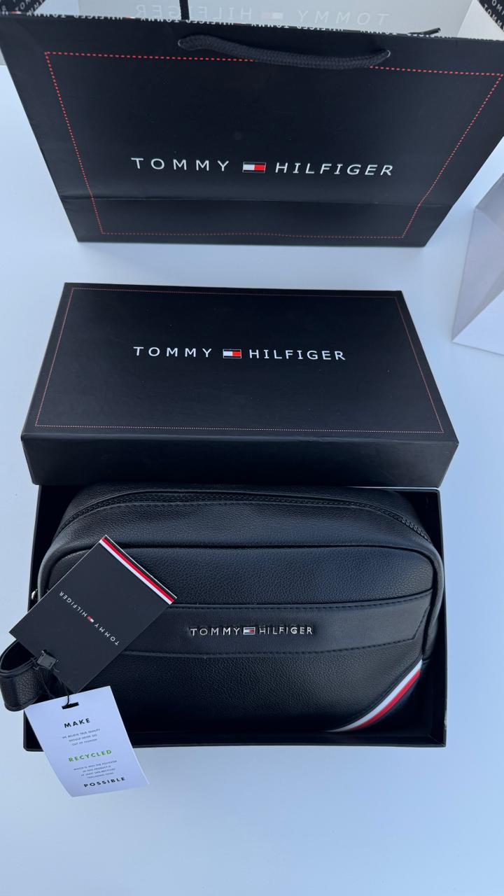 Tommy Hilfiger Leather Handbag – Premium Handbag with Gift Packaging